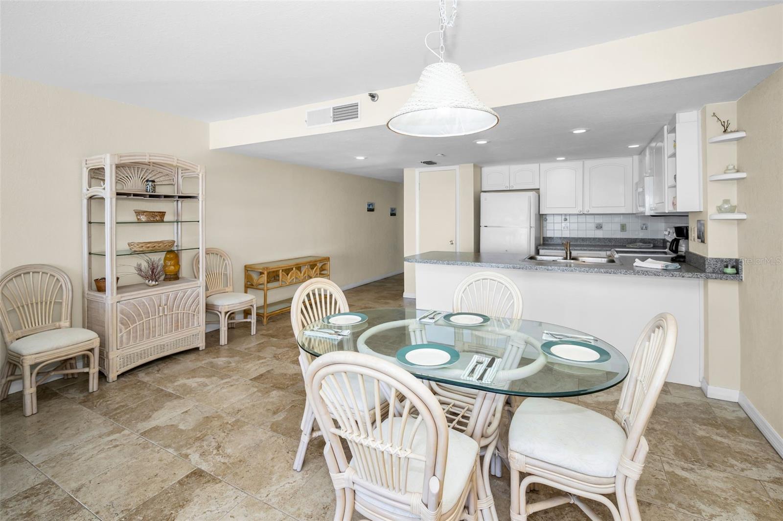 19440 GULF BLVD #306, INDIAN SHORES, FL, 33785