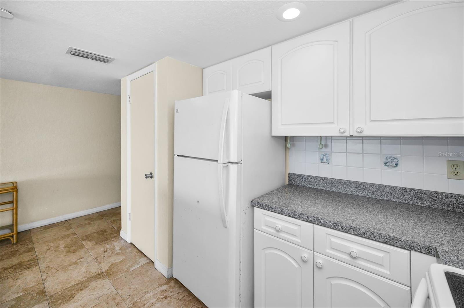 19440 GULF BLVD #306, INDIAN SHORES, FL, 33785