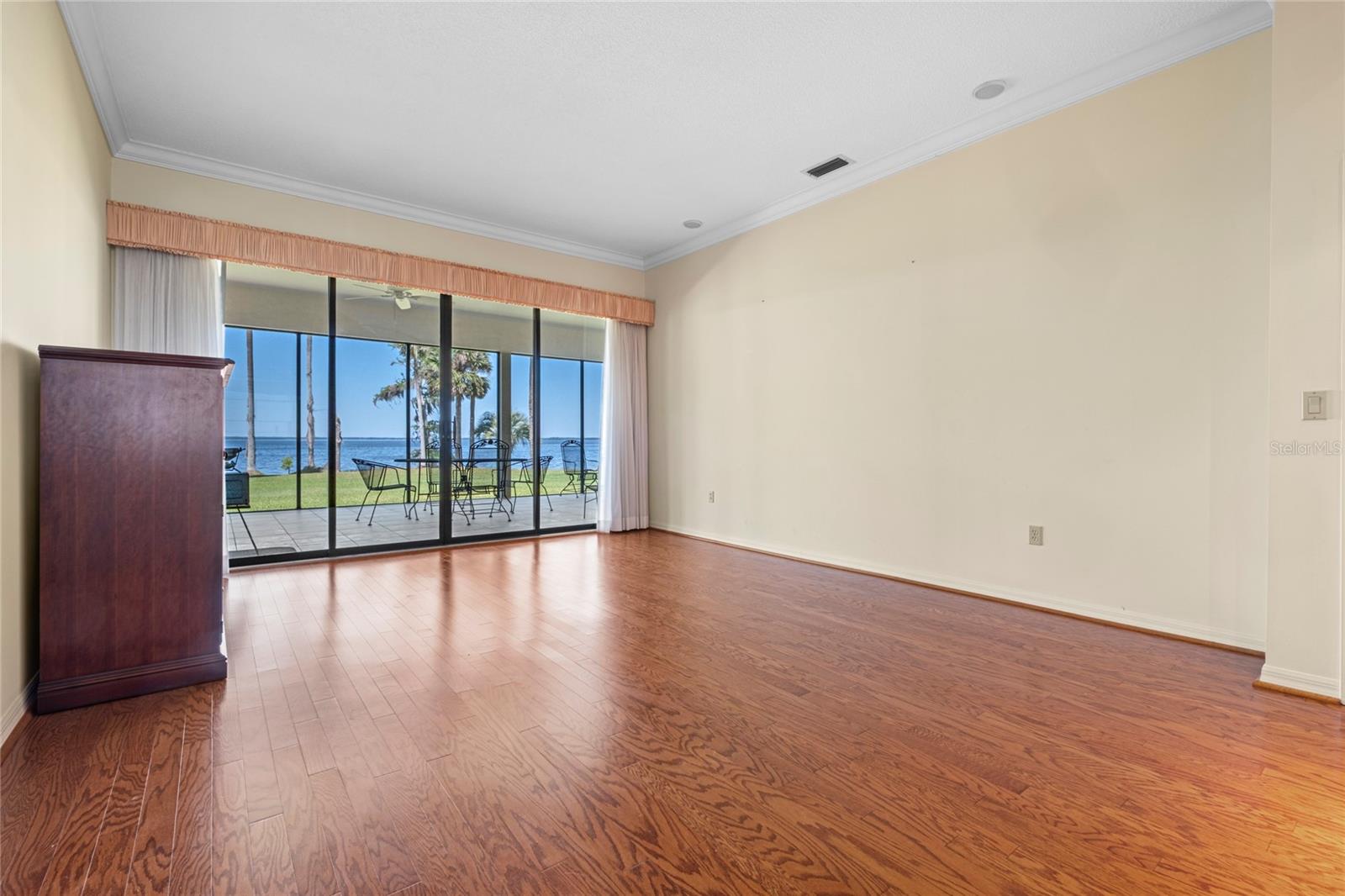 301 WATERWOOD DR, YALAHA, FL, 34797