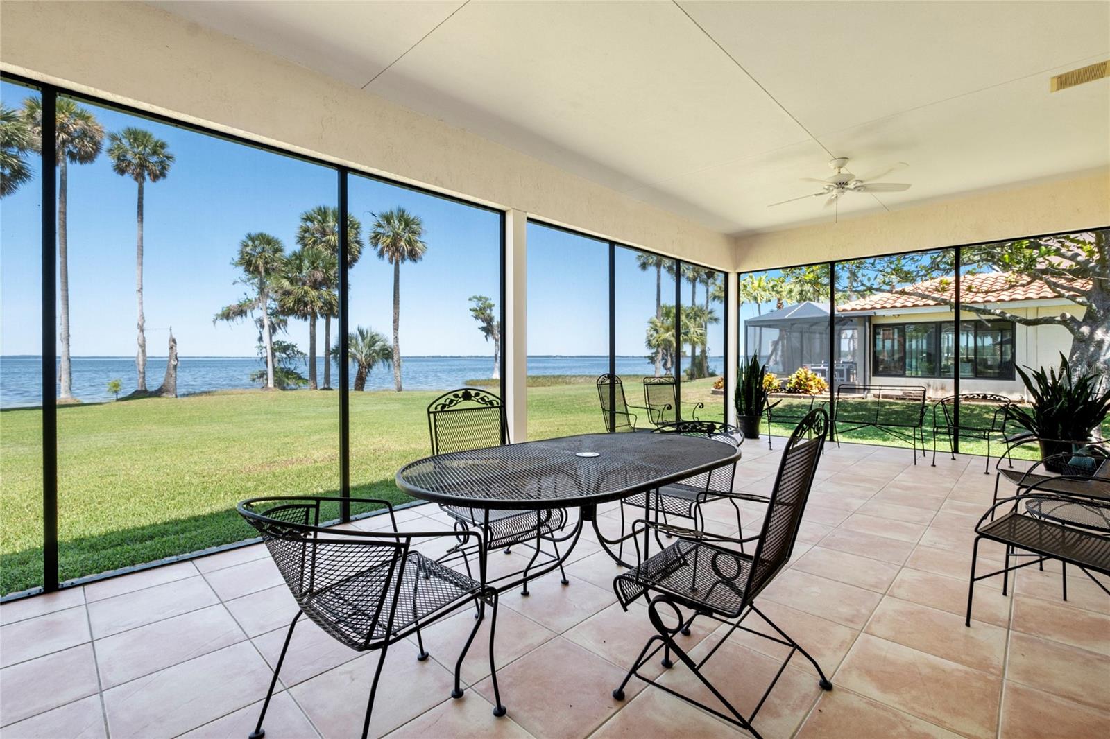 301 WATERWOOD DR, YALAHA, FL, 34797