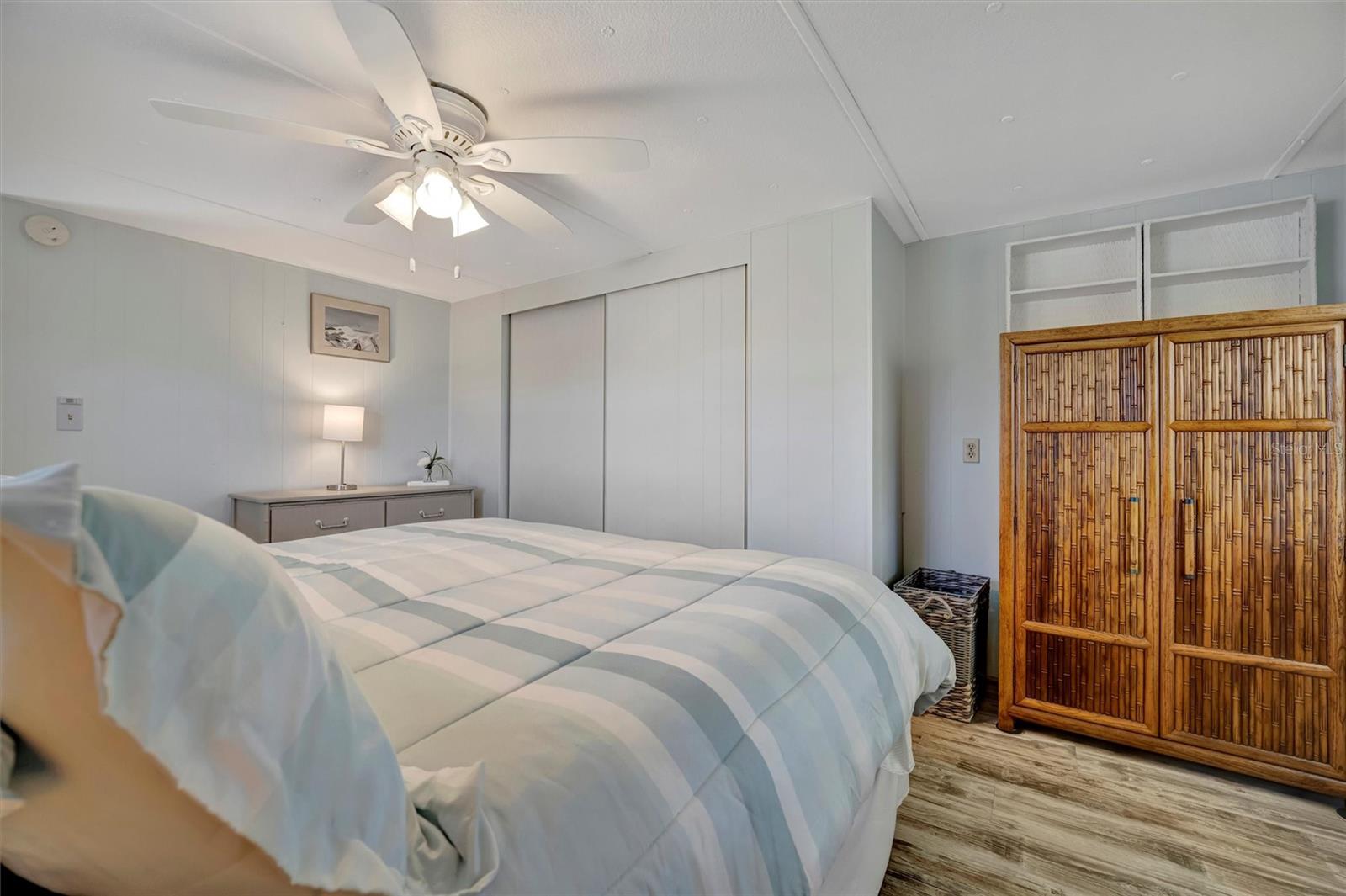 TB8375101 Property Photo