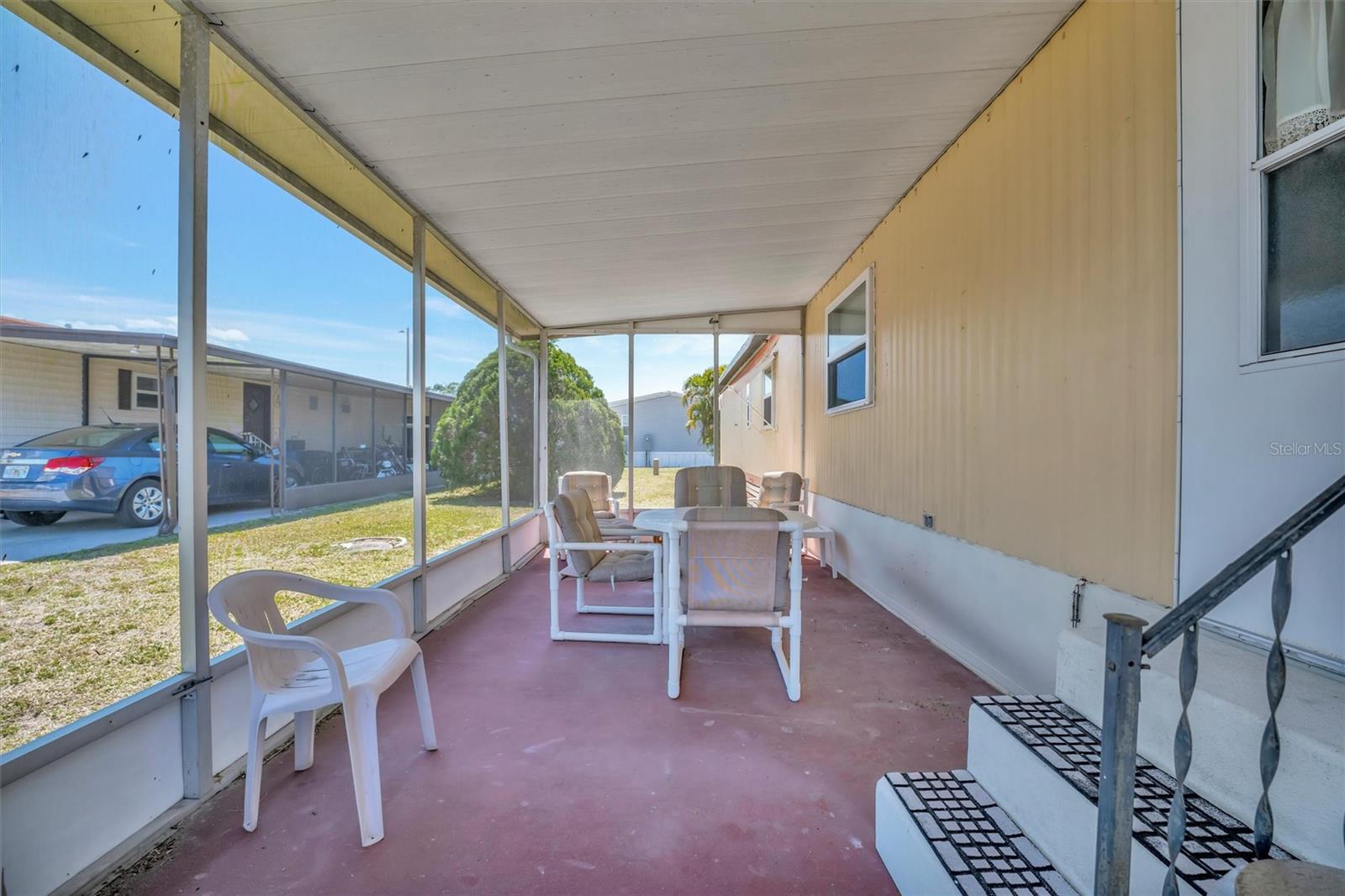 TB8375101 Property Photo