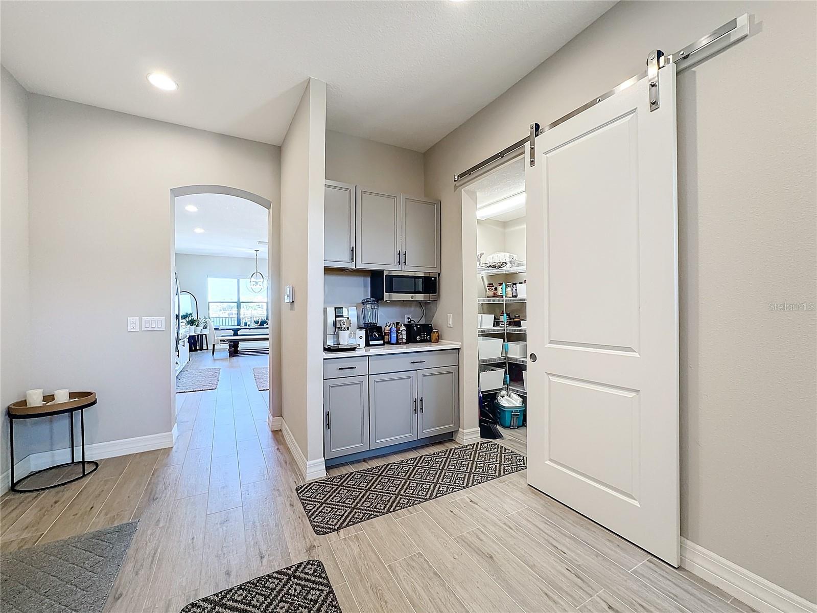 949 SYMPHONY ISLES BLVD, APOLLO BEACH, FL, 33572