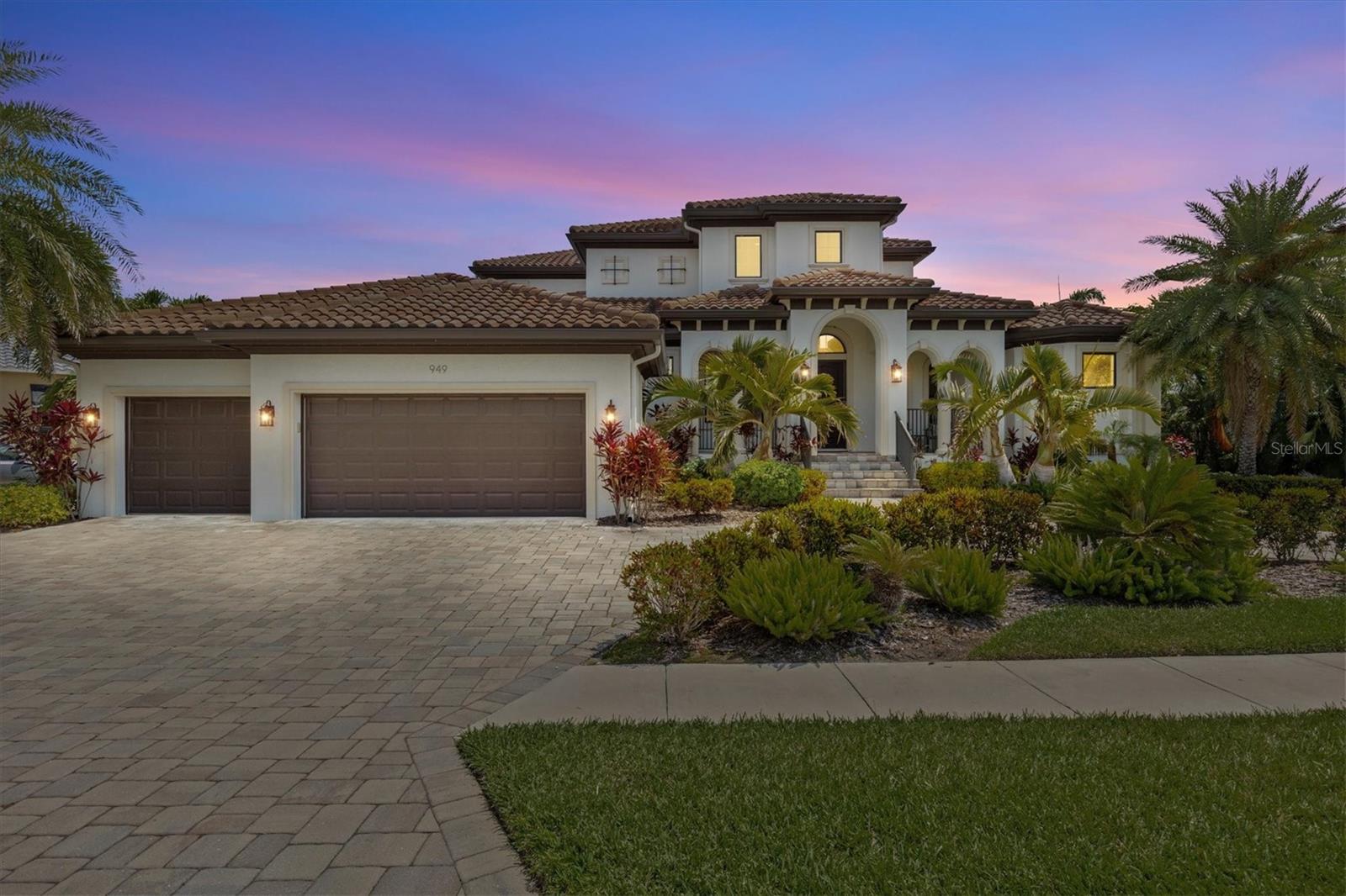 949 SYMPHONY ISLES BLVD, APOLLO BEACH, FL, 33572