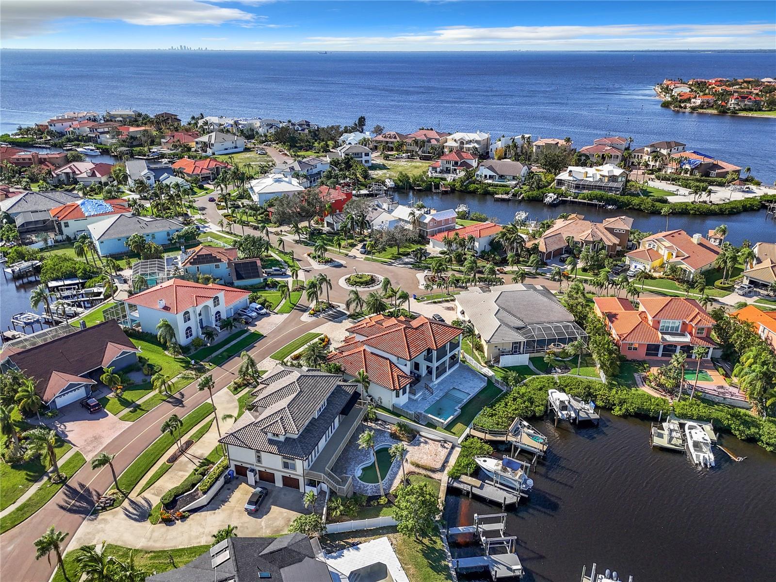 949 SYMPHONY ISLES BLVD, APOLLO BEACH, FL, 33572