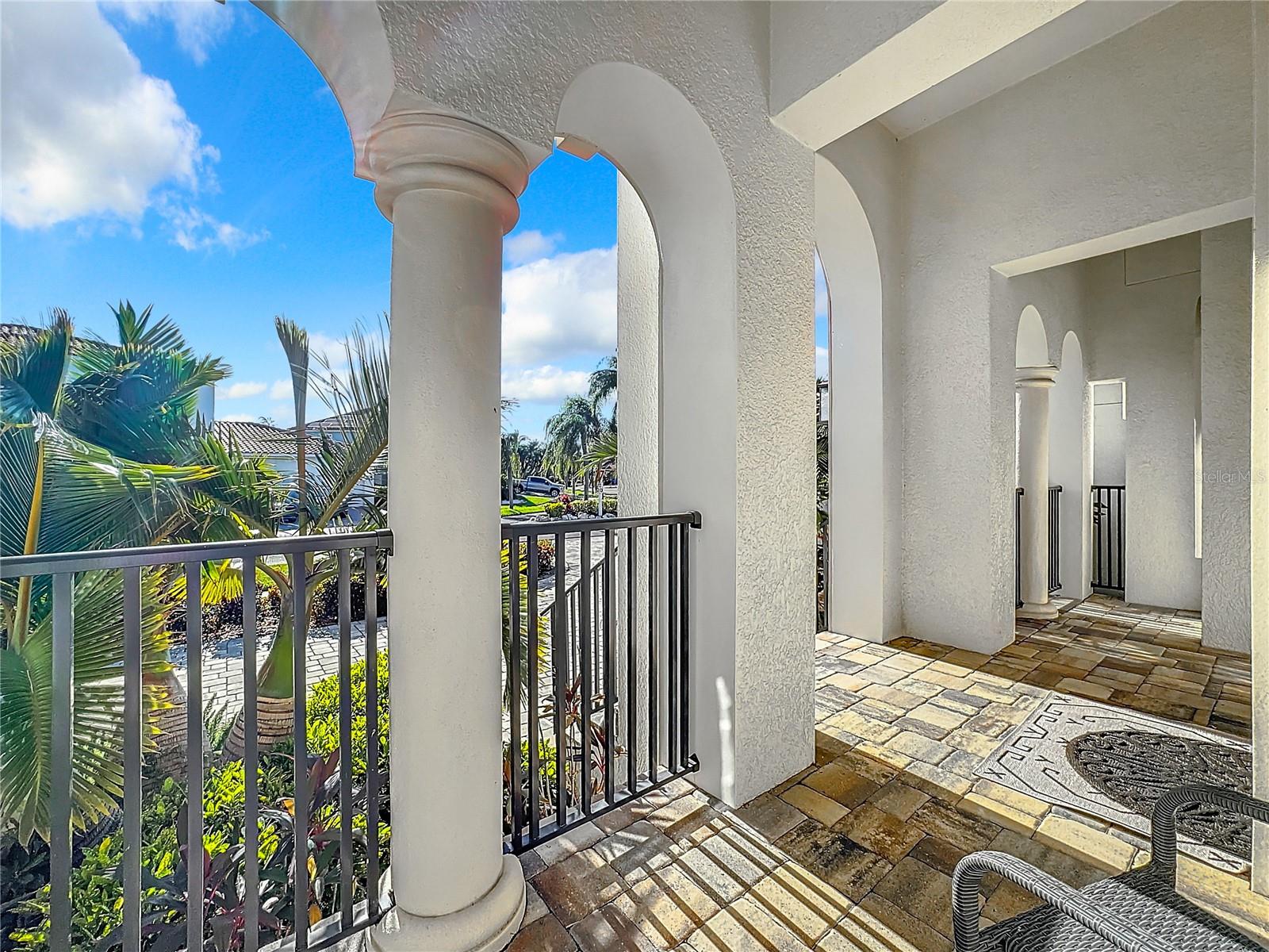 949 SYMPHONY ISLES BLVD, APOLLO BEACH, FL, 33572