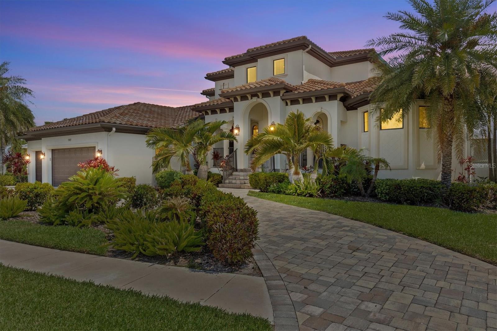 949 SYMPHONY ISLES BLVD, APOLLO BEACH, FL, 33572