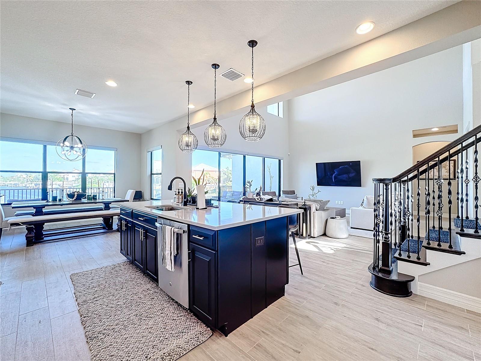 949 SYMPHONY ISLES BLVD, APOLLO BEACH, FL, 33572