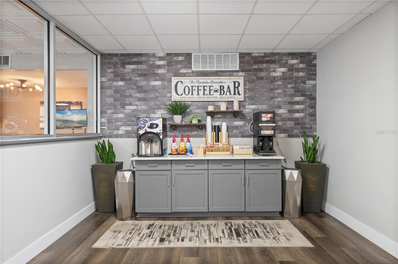 7150 N TAMIAMI TRL #S-600, SARASOTA, FL, 34243