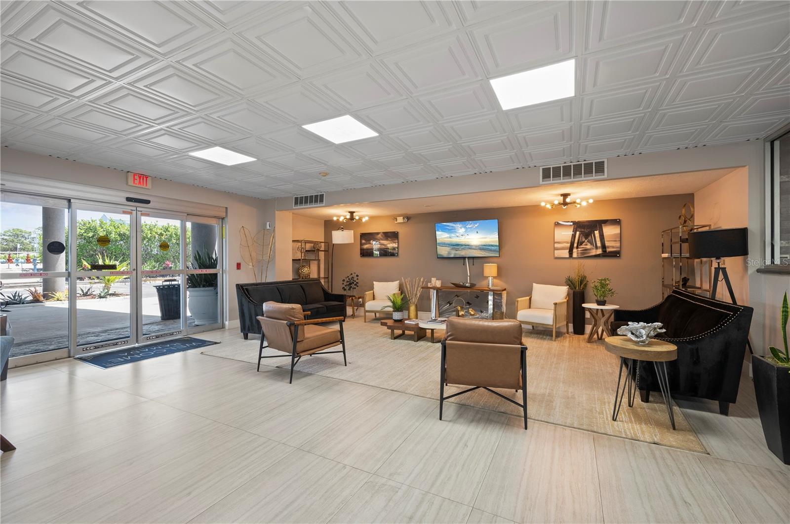 7150 N TAMIAMI TRL #S-600, SARASOTA, FL, 34243