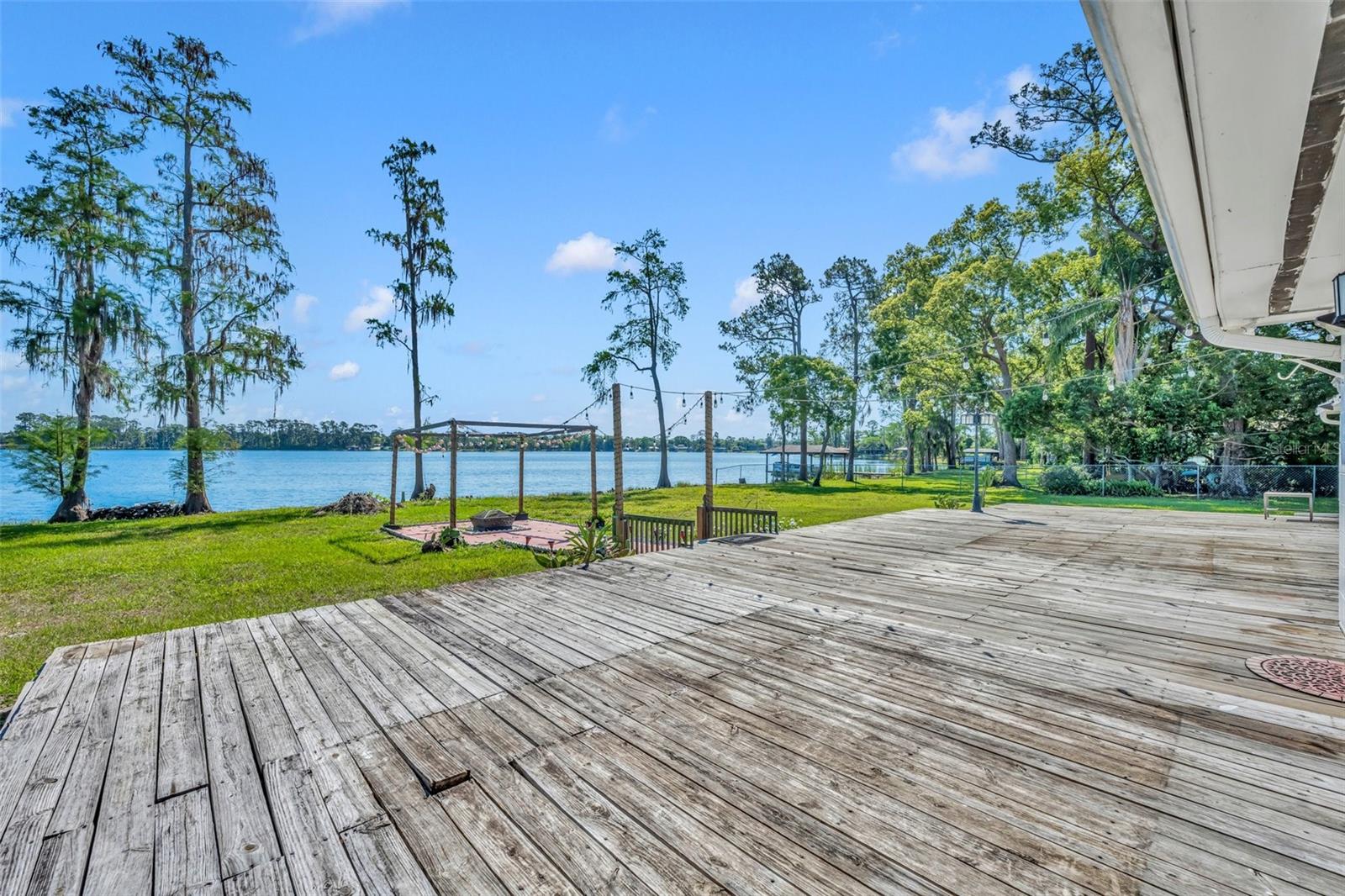 7420 LAKE WILLIS DR, ORLANDO, FL, 32821