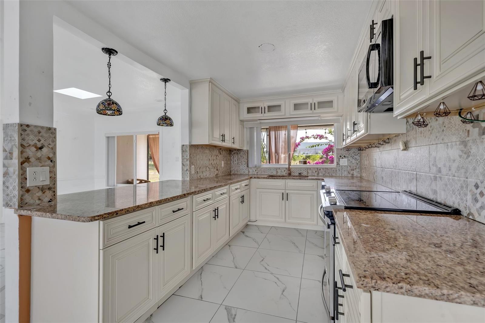 7420 LAKE WILLIS DR, ORLANDO, FL, 32821