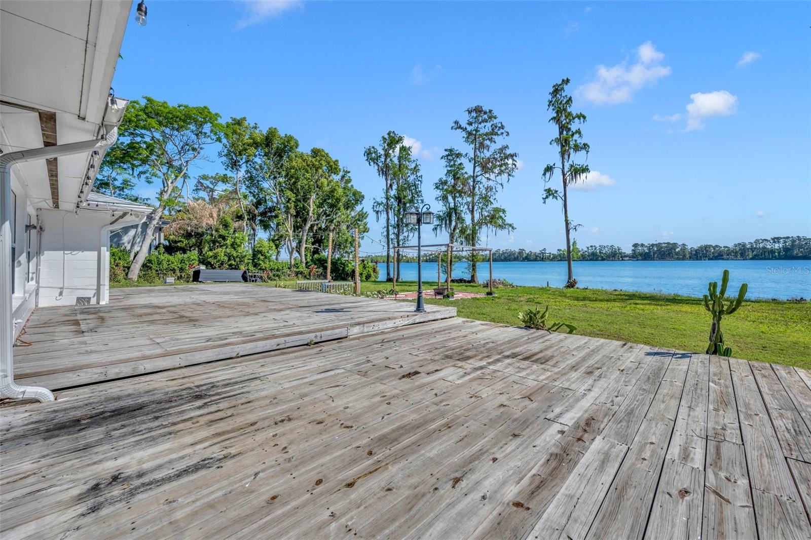 7420 LAKE WILLIS DR, ORLANDO, FL, 32821