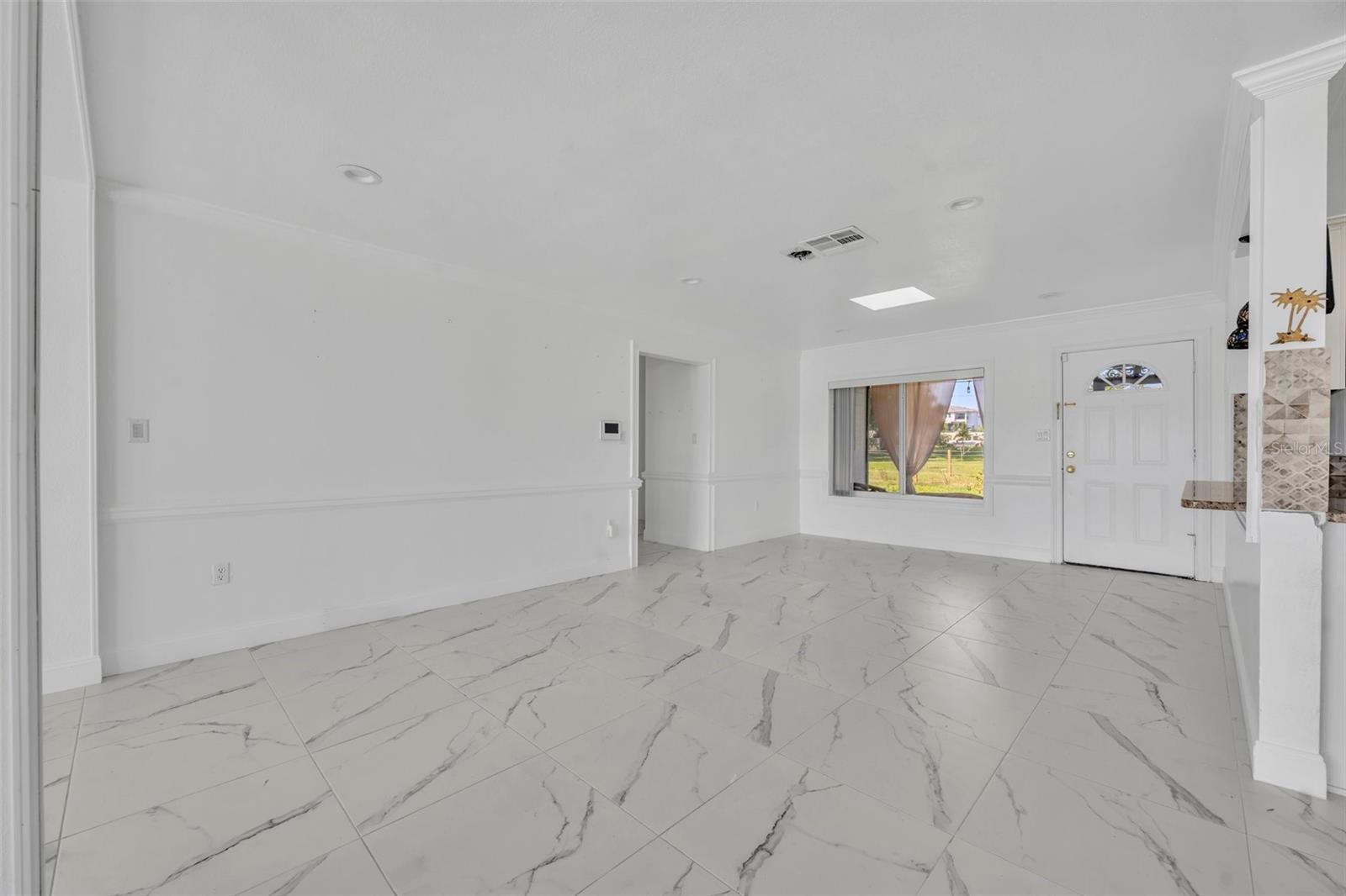 7420 LAKE WILLIS DR, ORLANDO, FL, 32821