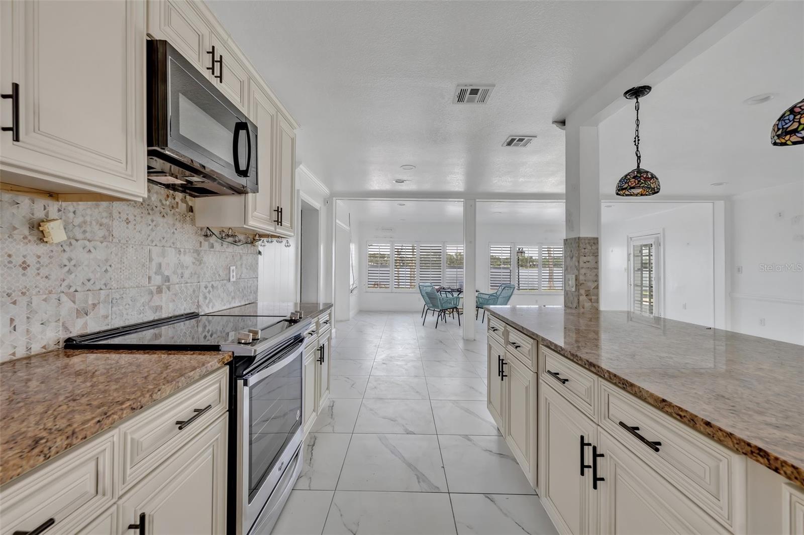 7420 LAKE WILLIS DR, ORLANDO, FL, 32821