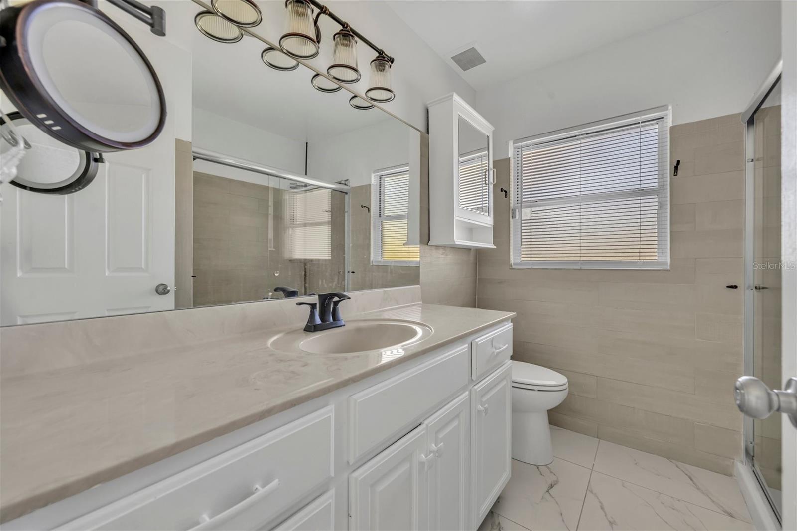 7420 LAKE WILLIS DR, ORLANDO, FL, 32821