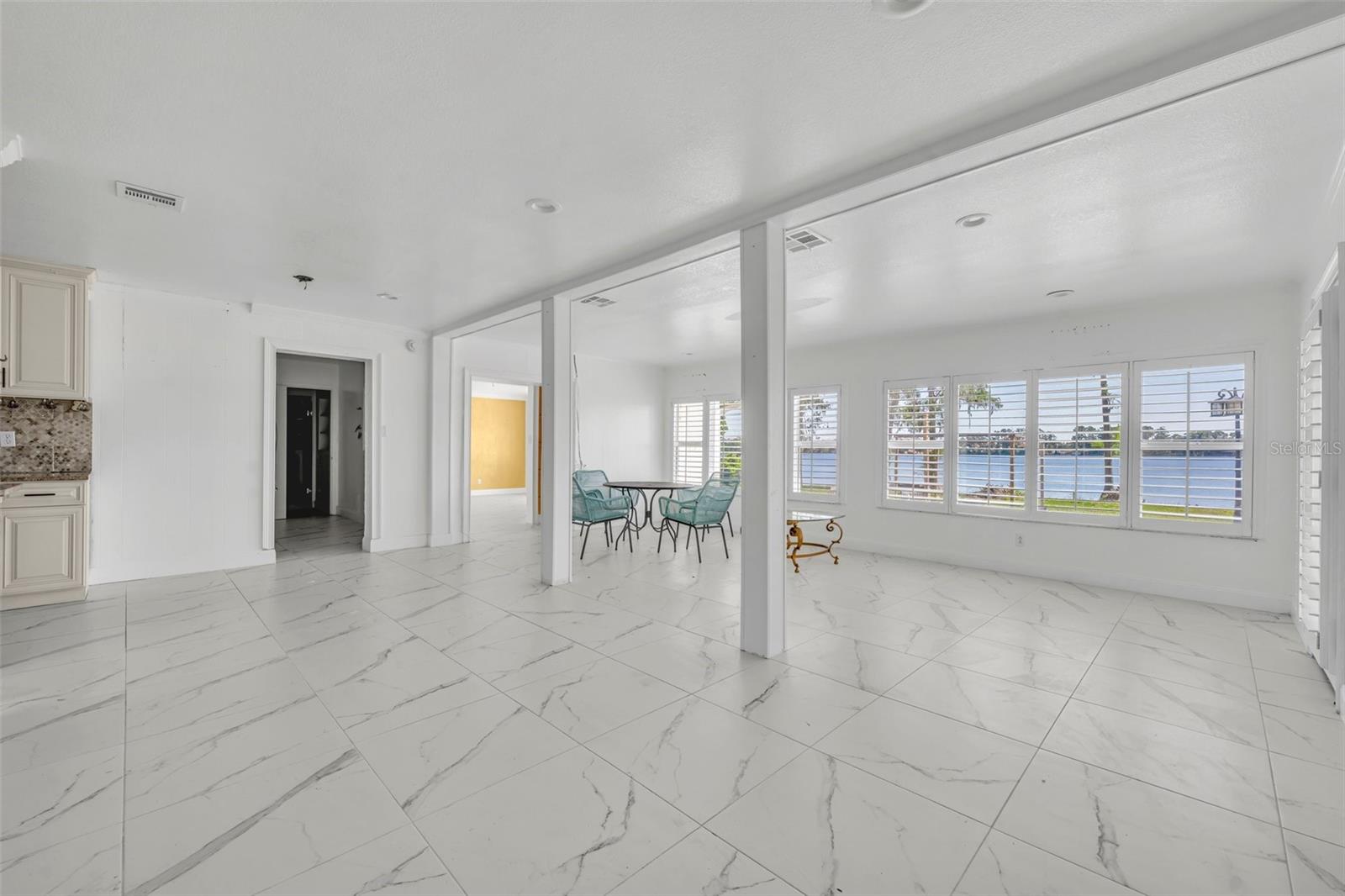 7420 LAKE WILLIS DR, ORLANDO, FL, 32821