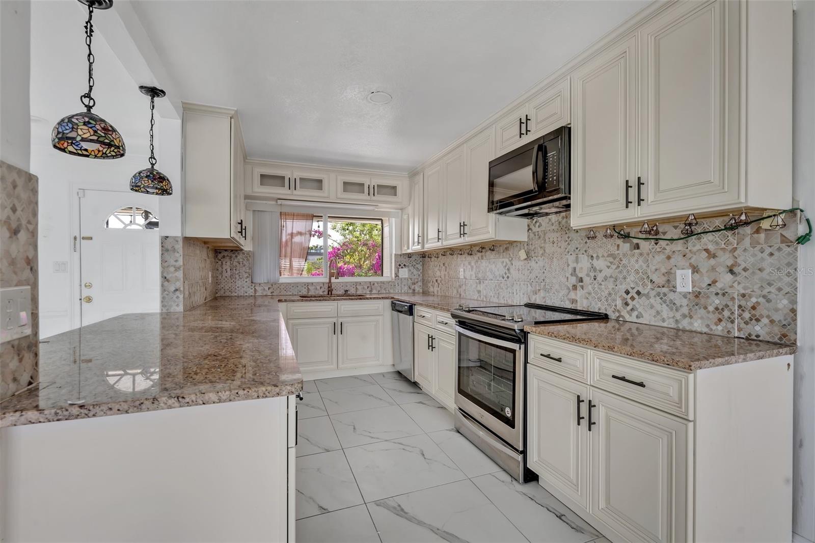 7420 LAKE WILLIS DR, ORLANDO, FL, 32821