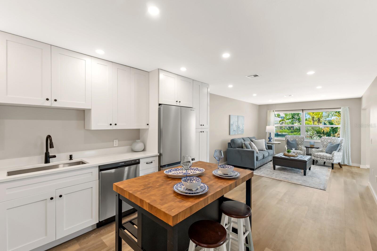 420 63RD ST #B East, HOLMES BEACH, FL, 34217