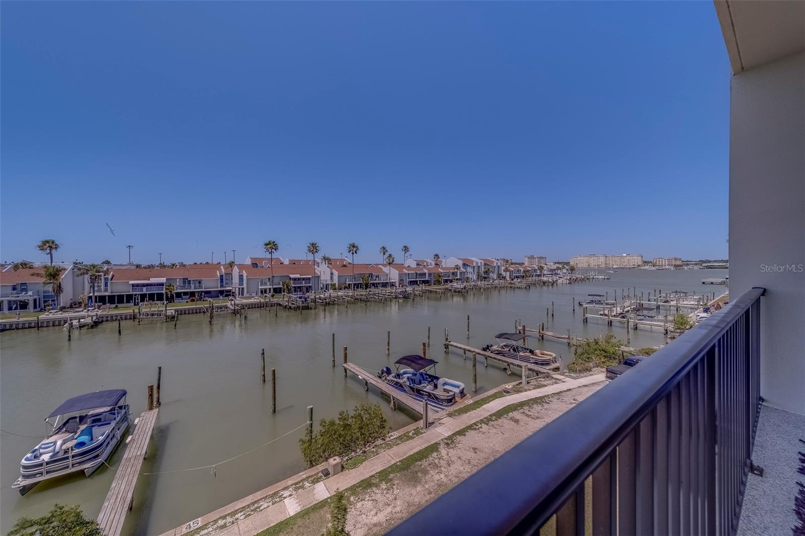 400 150TH AVE #301, MADEIRA BEACH, FL, 33708