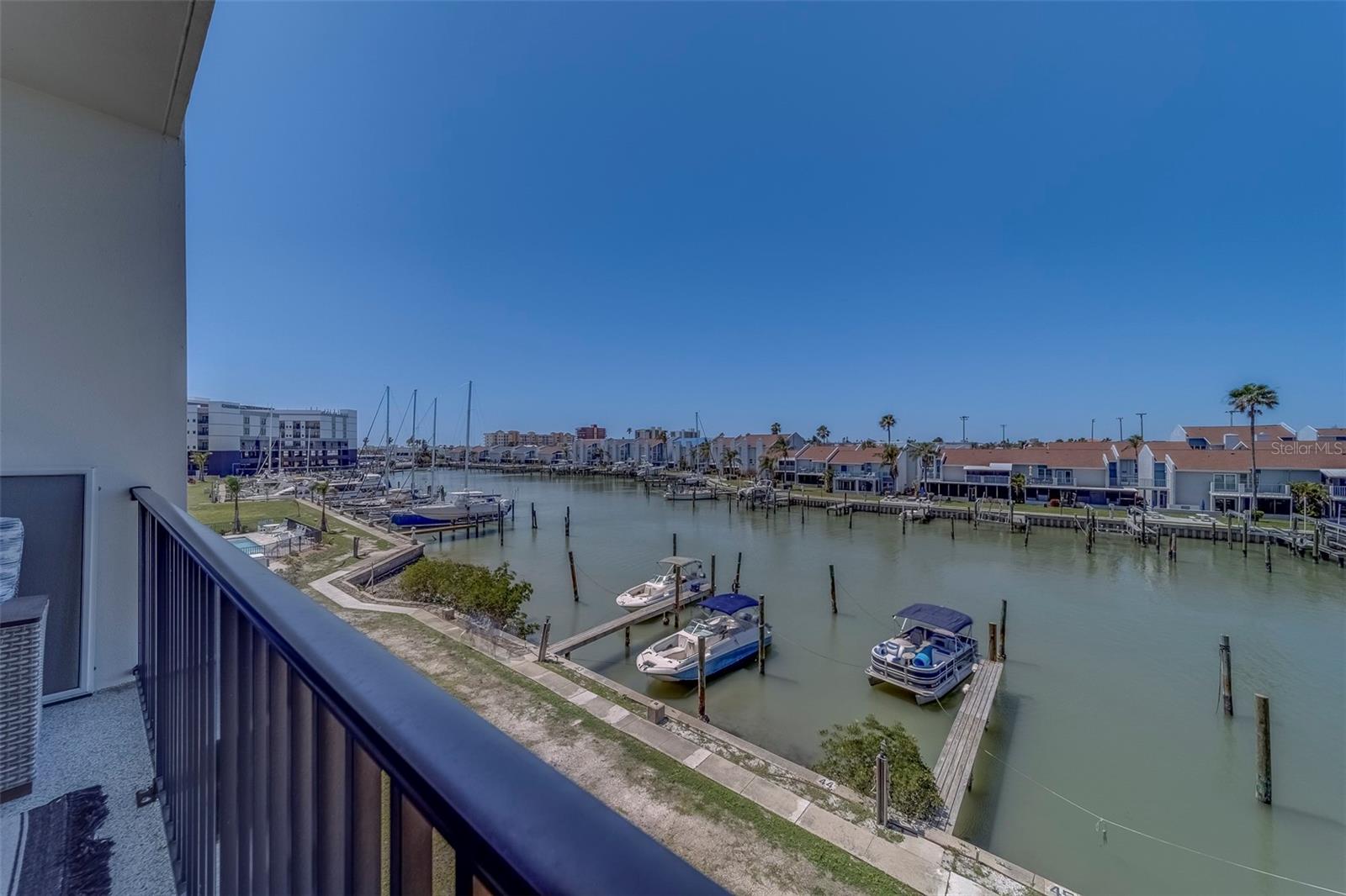400 150TH AVE #301, MADEIRA BEACH, FL, 33708