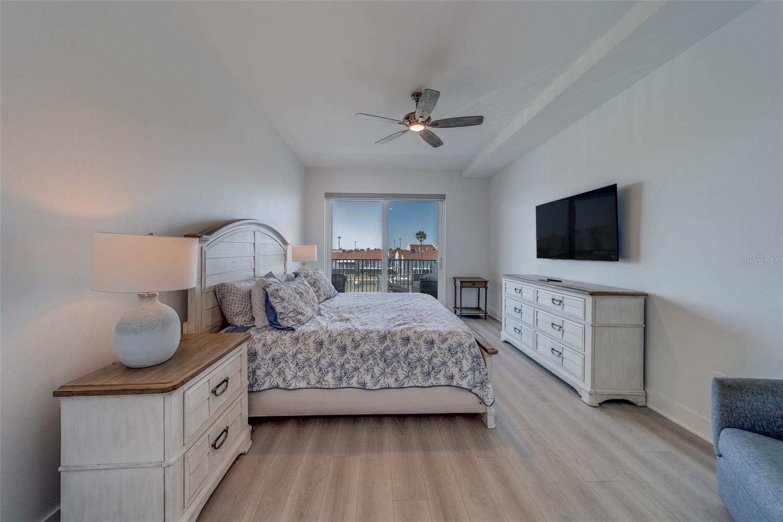 400 150TH AVE #301, MADEIRA BEACH, FL, 33708