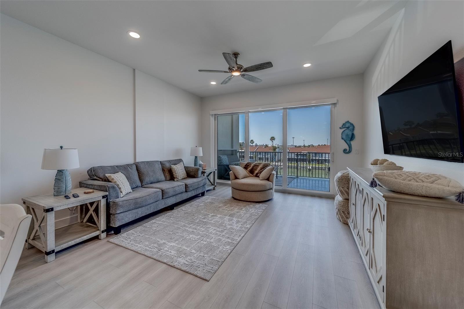 400 150TH AVE #301, MADEIRA BEACH, FL, 33708