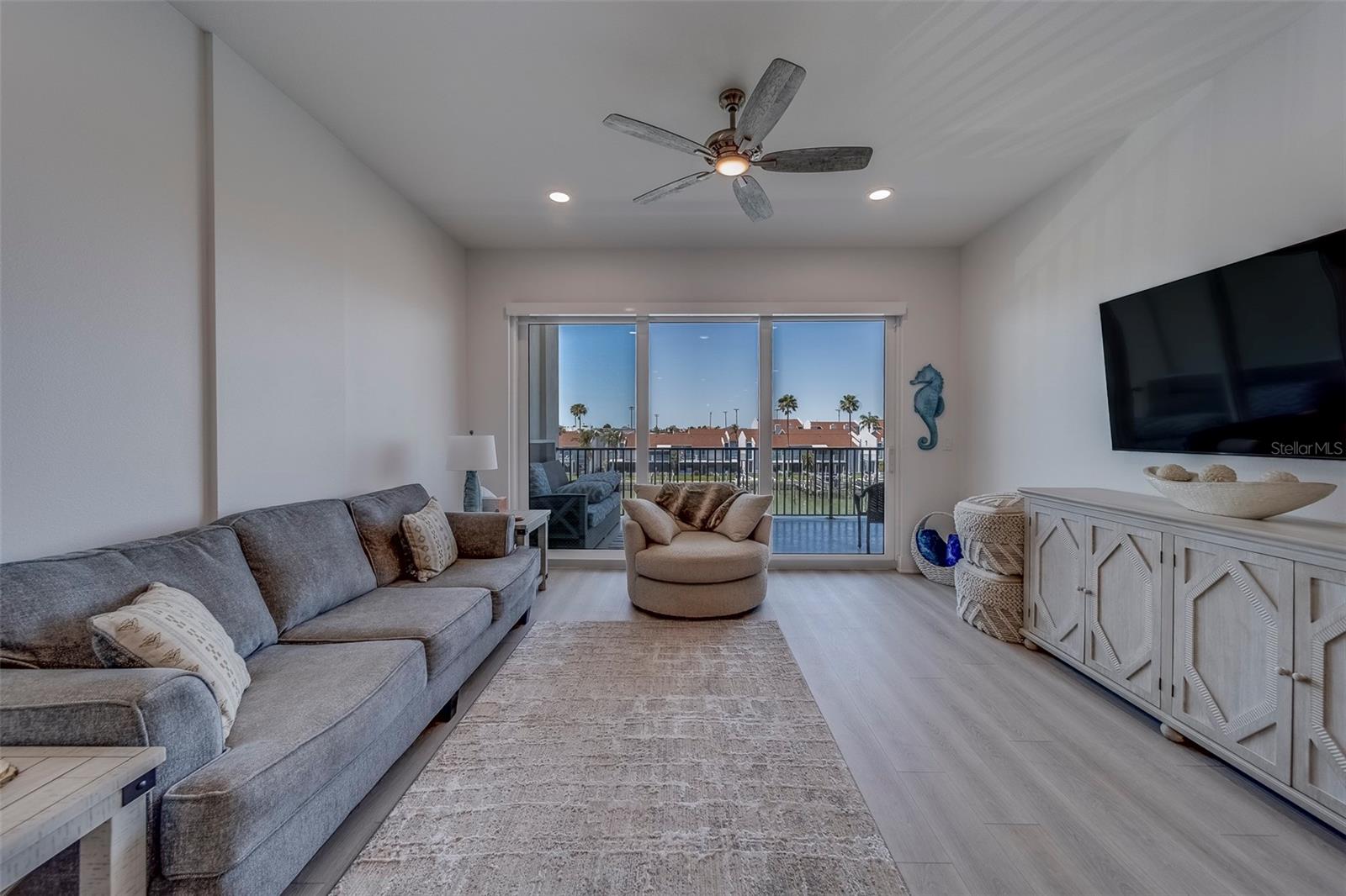 400 150TH AVE #301, MADEIRA BEACH, FL, 33708