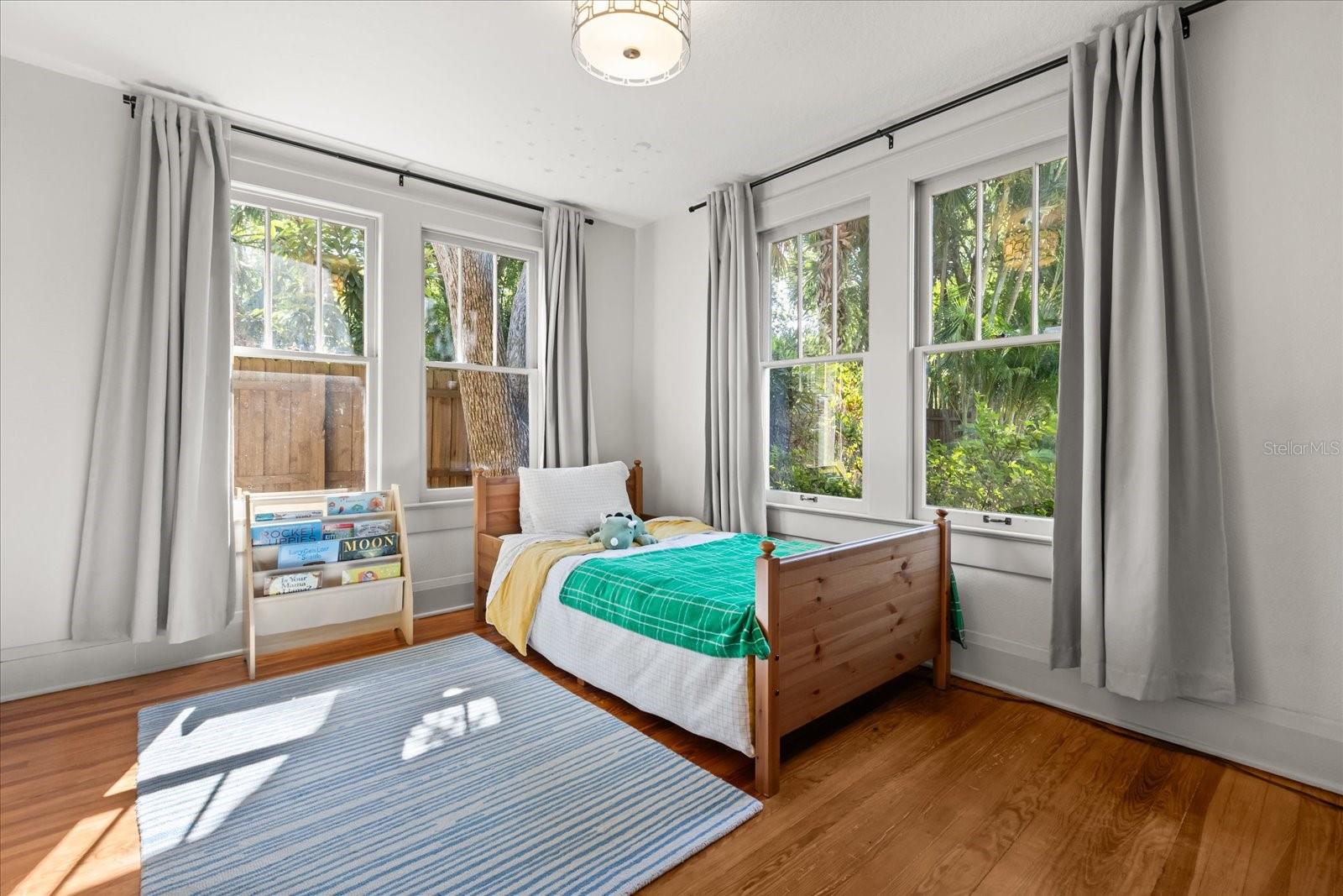 210 E KALEY ST, ORLANDO, FL, 32806