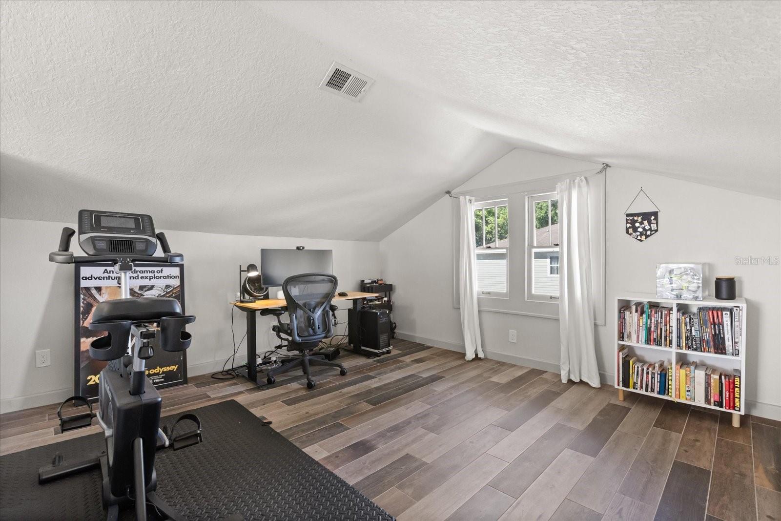 210 E KALEY ST, ORLANDO, FL, 32806