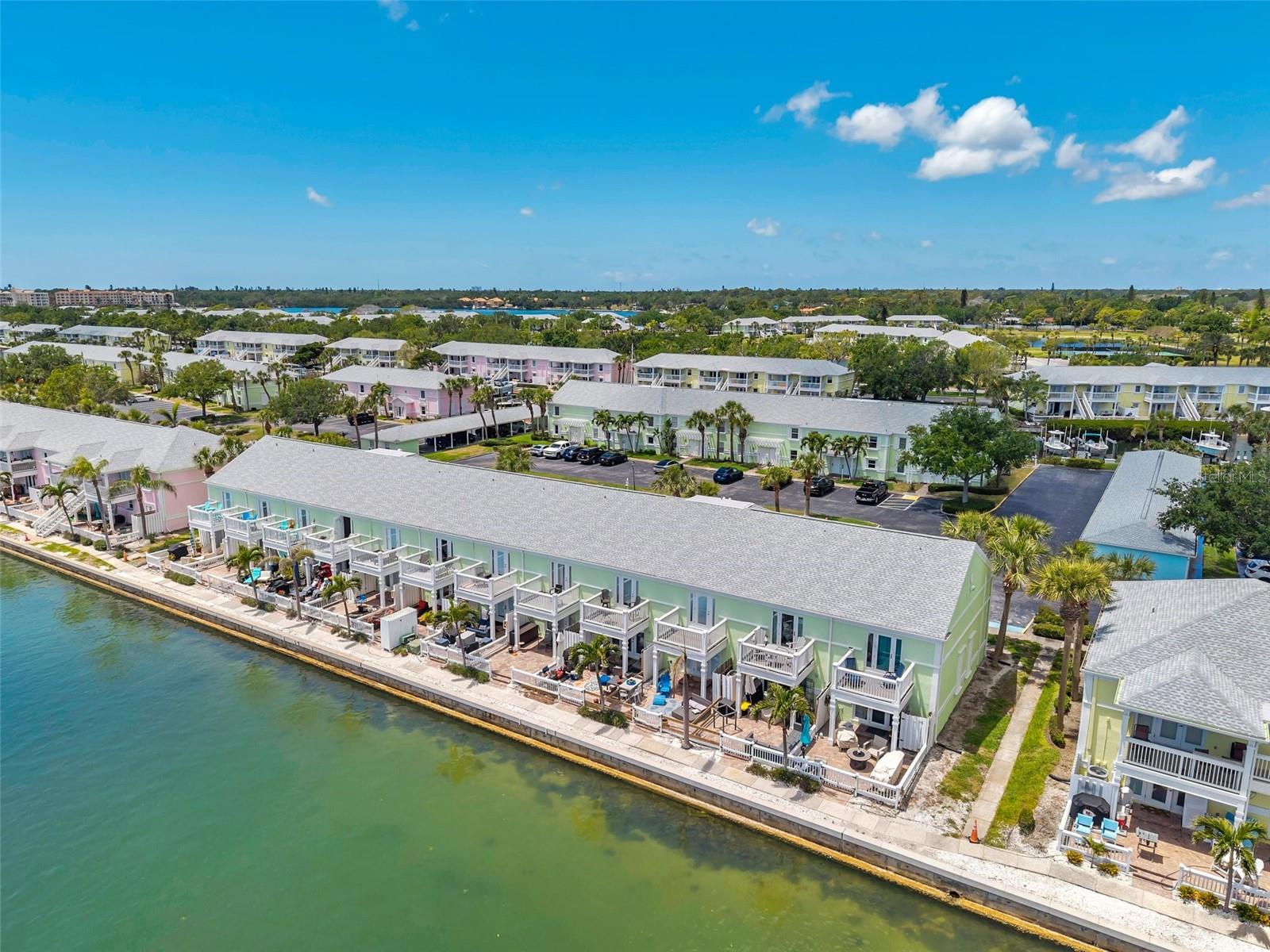 4768 COQUINA KEY DR SE, ST PETERSBURG, FL, 33705