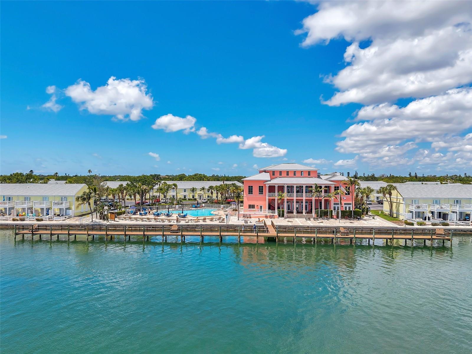 4768 COQUINA KEY DR SE, ST PETERSBURG, FL, 33705