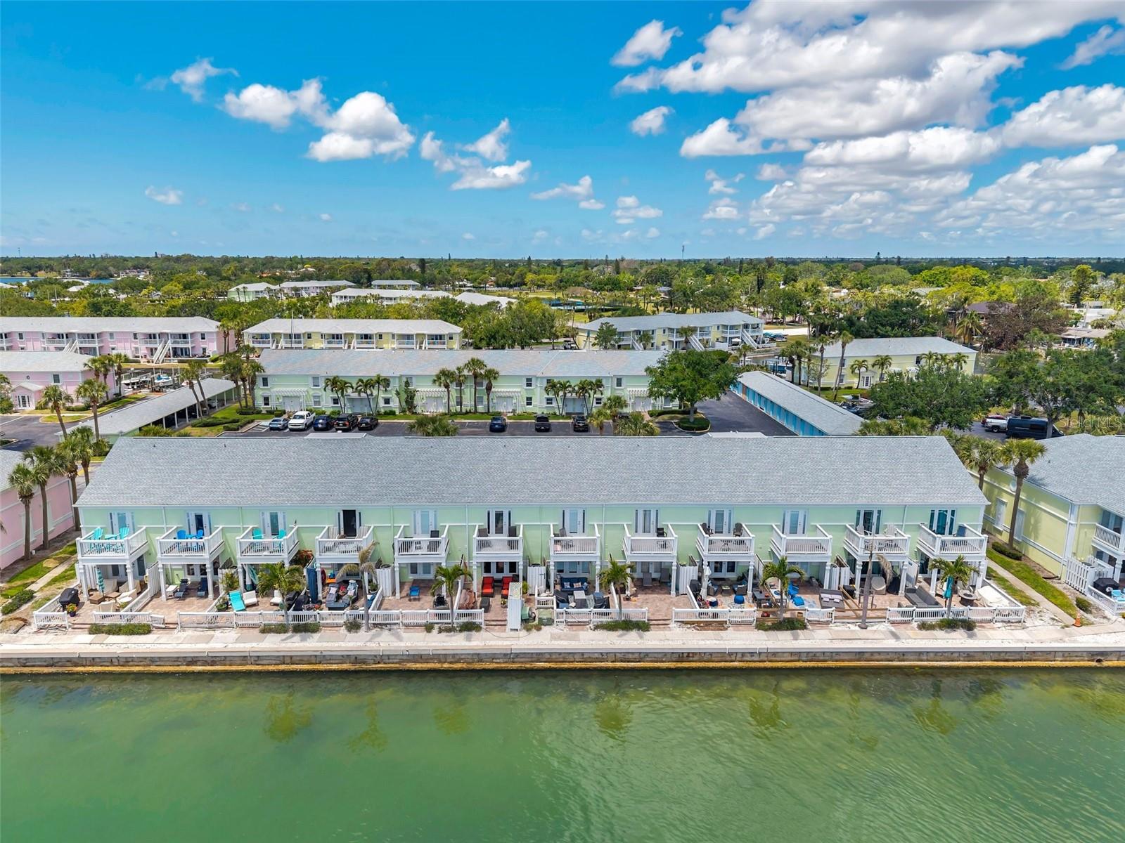 4768 COQUINA KEY DR SE, ST PETERSBURG, FL, 33705