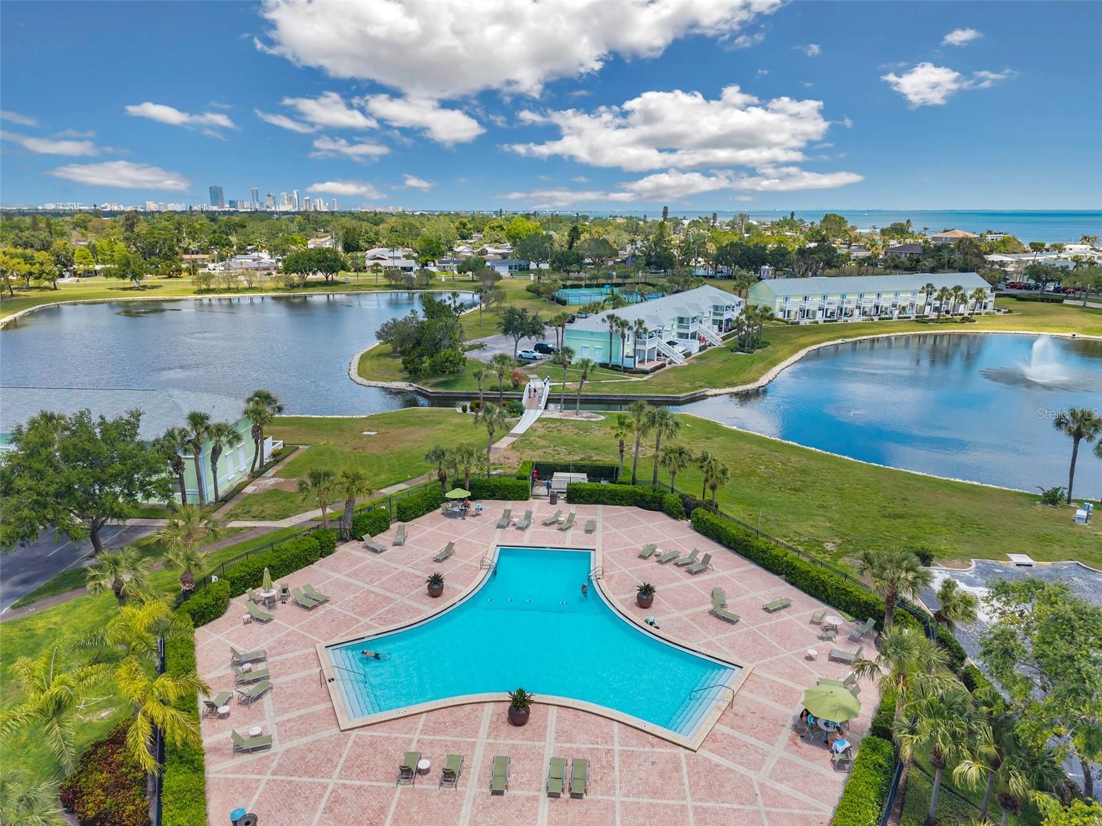 4768 COQUINA KEY DR SE, ST PETERSBURG, FL, 33705