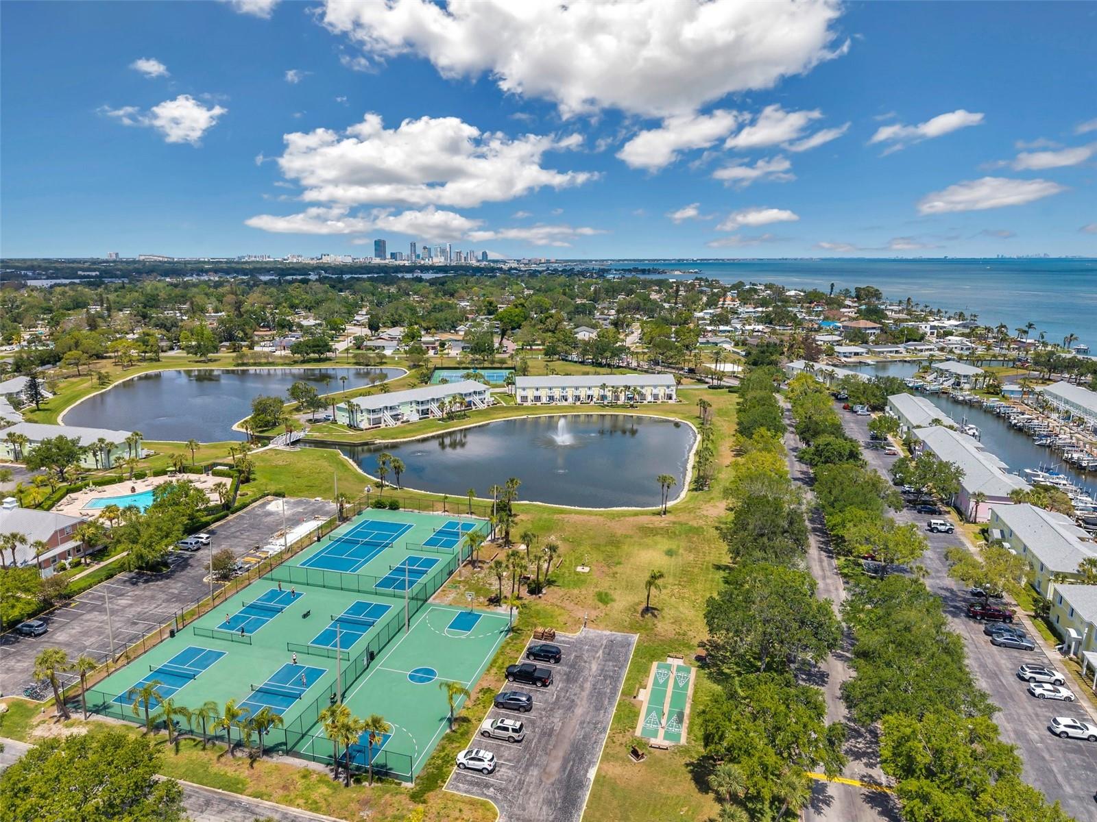 4768 COQUINA KEY DR SE, ST PETERSBURG, FL, 33705