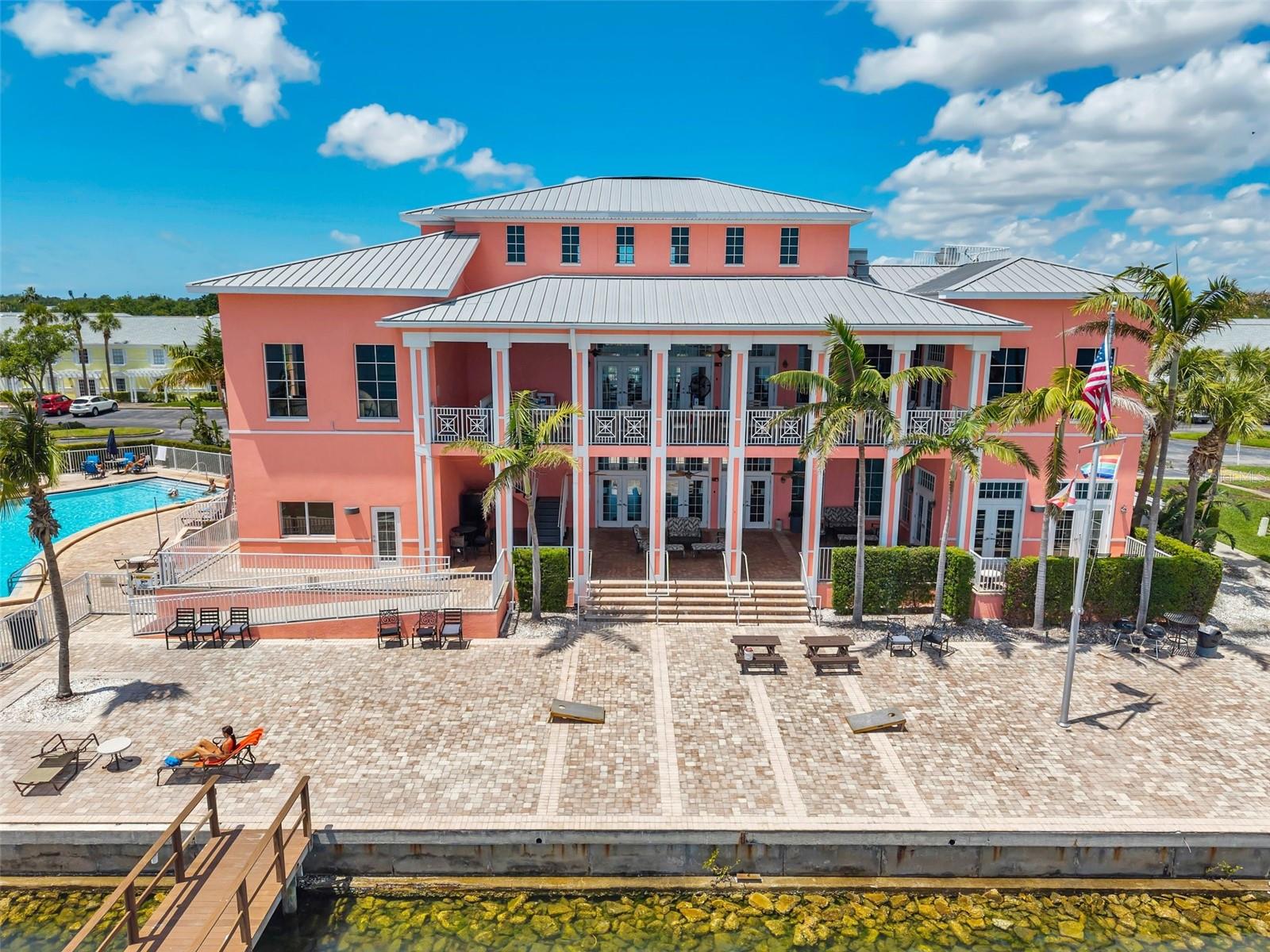 4768 COQUINA KEY DR SE, ST PETERSBURG, FL, 33705