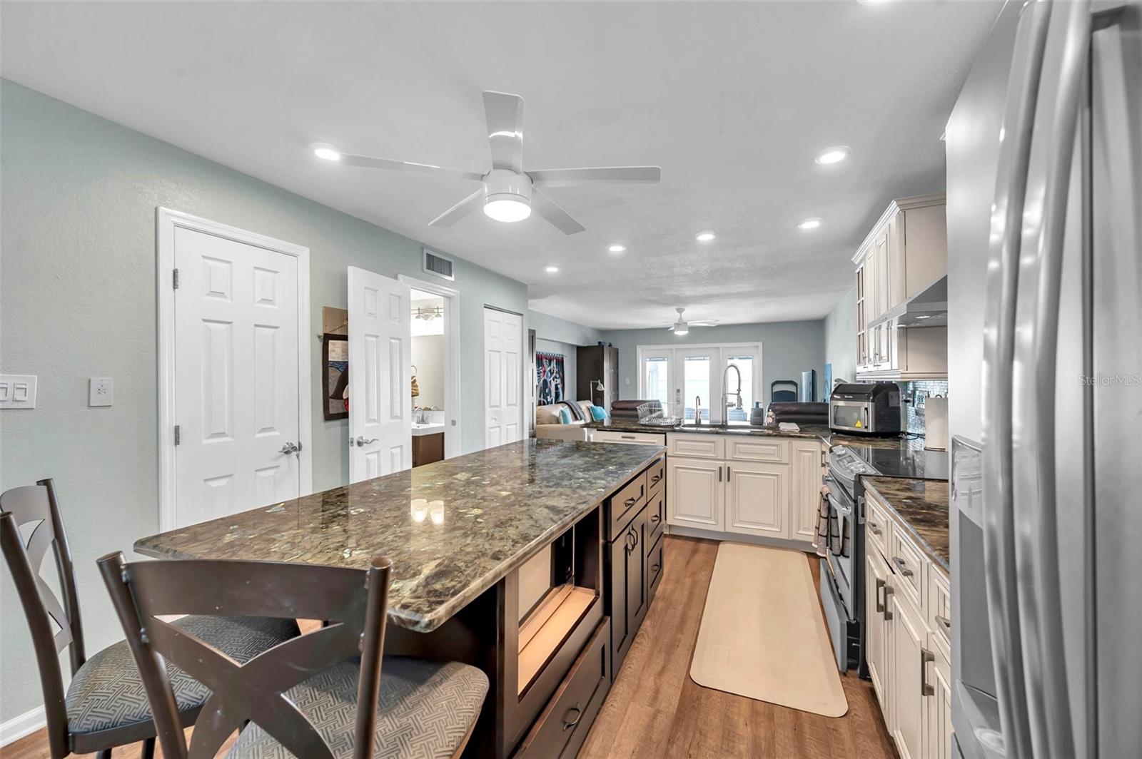 4768 COQUINA KEY DR SE, ST PETERSBURG, FL, 33705