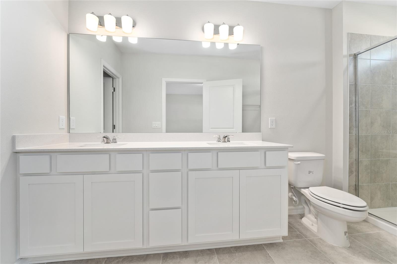 3633 CAMBRIDGE BROOK DR, DAVENPORT, FL, 33837