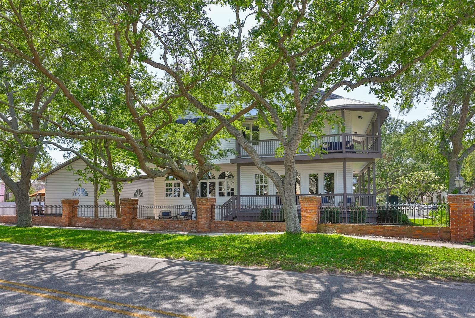 2802 OLD BAYSHORE WAY, TAMPA, FL, 33611