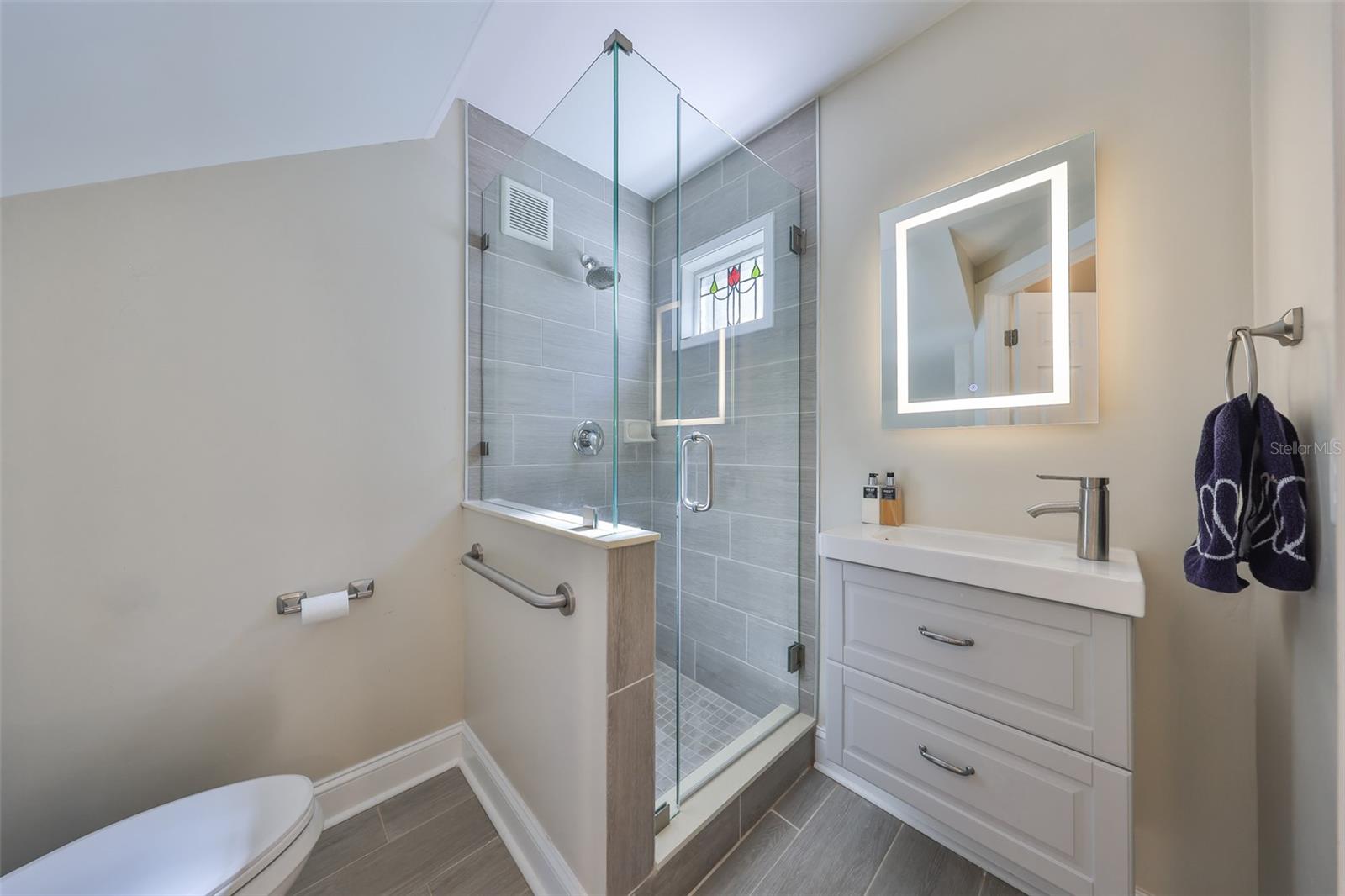 2802 OLD BAYSHORE WAY, TAMPA, FL, 33611