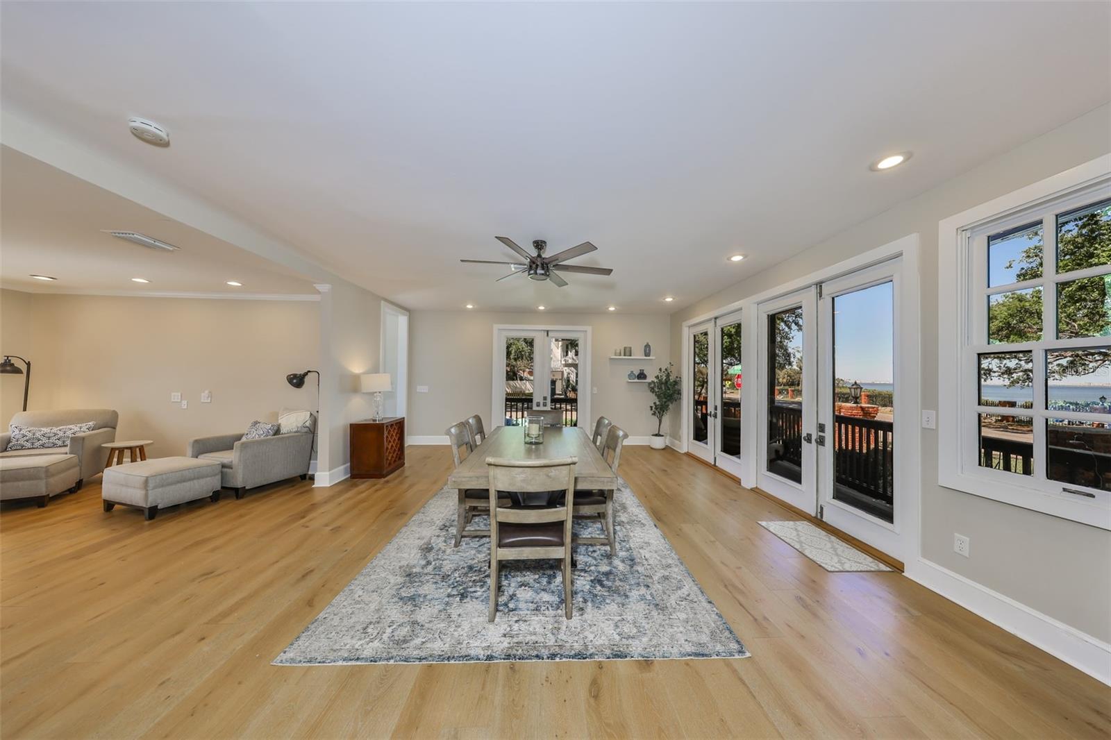 2802 OLD BAYSHORE WAY, TAMPA, FL, 33611