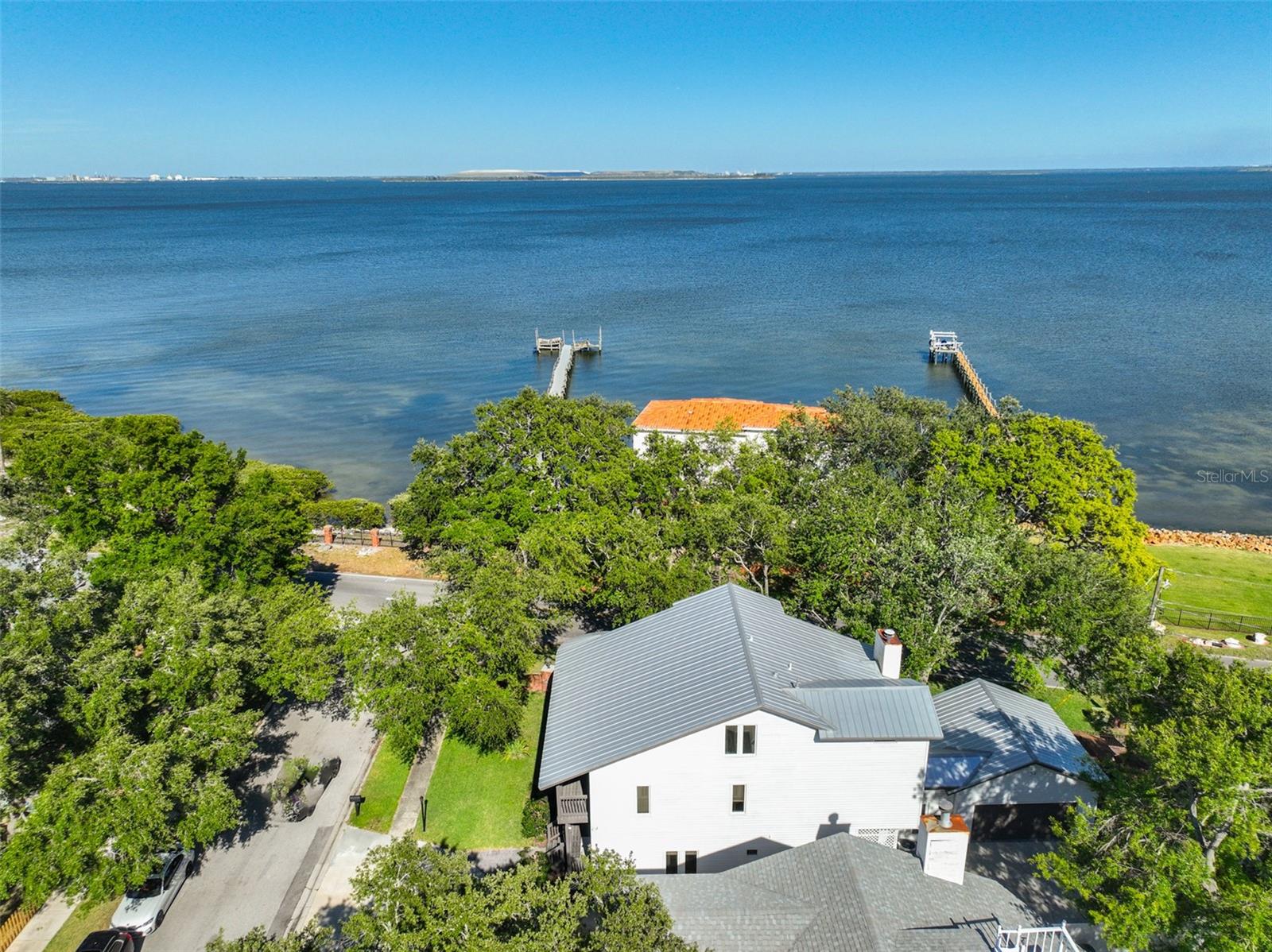 2802 OLD BAYSHORE WAY, TAMPA, FL, 33611