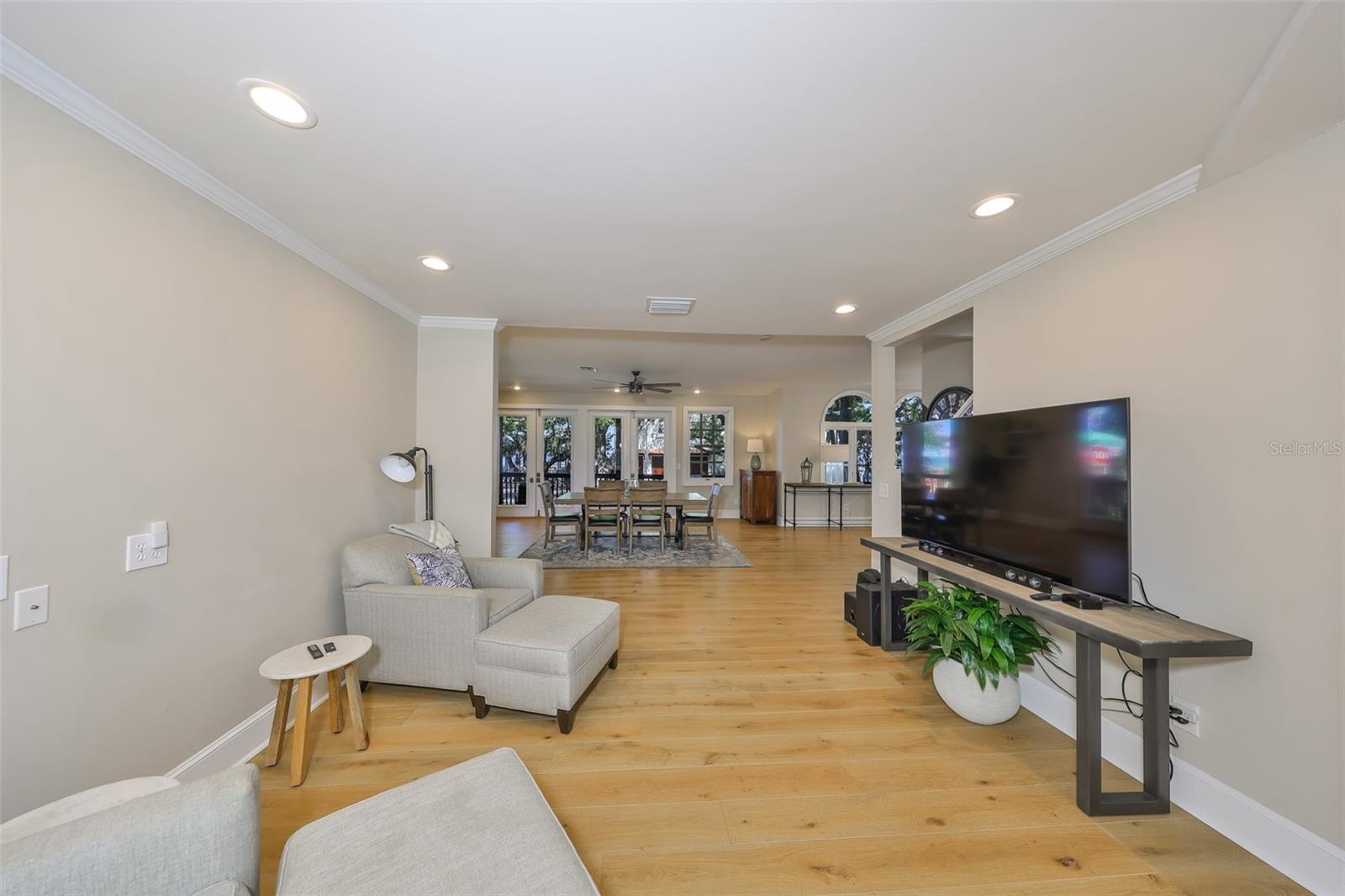 2802 OLD BAYSHORE WAY, TAMPA, FL, 33611