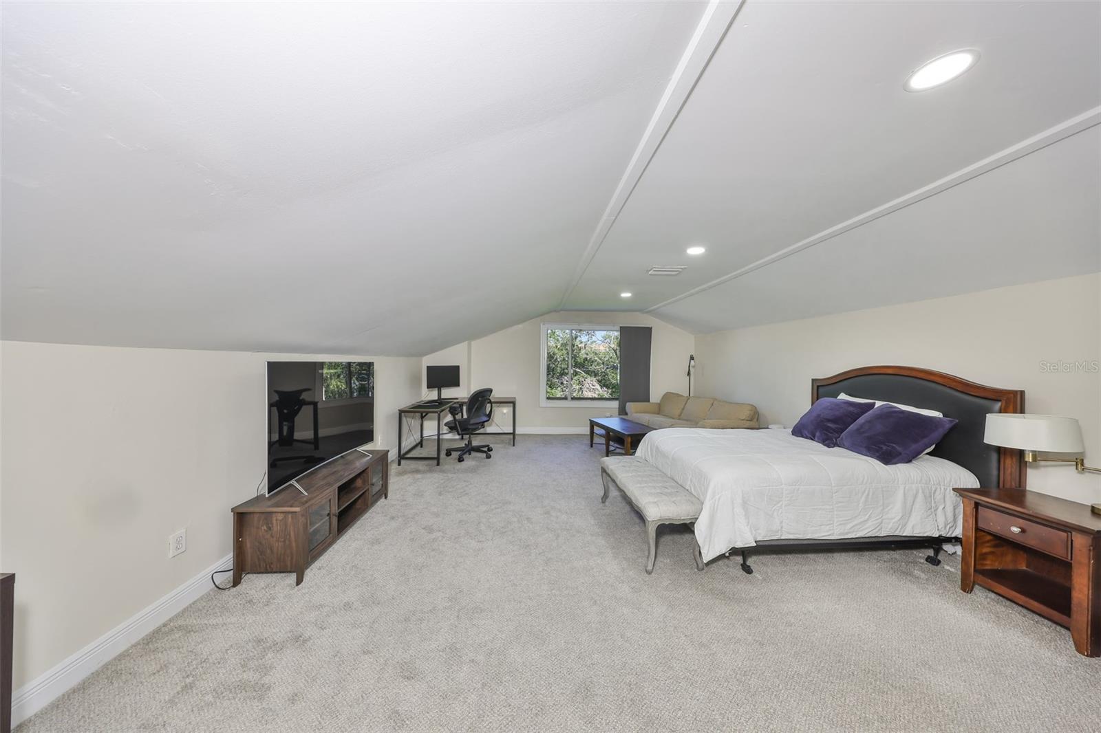 2802 OLD BAYSHORE WAY, TAMPA, FL, 33611