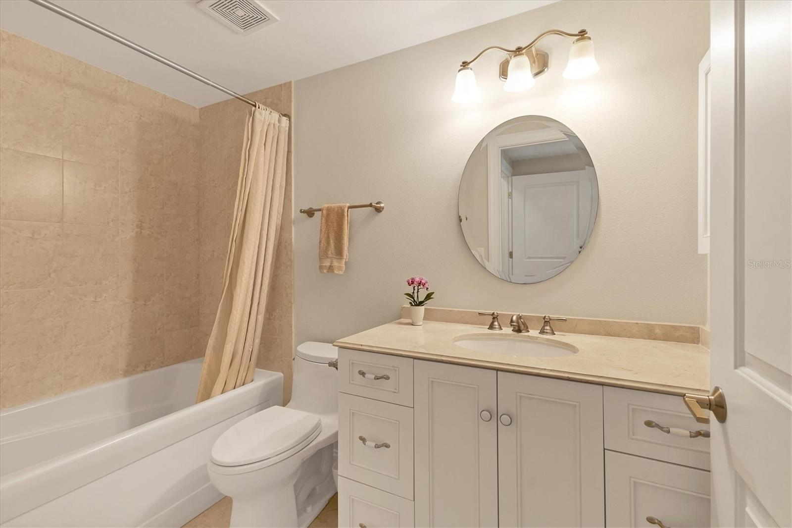 1800 BENJAMIN FRANKLIN DR #B310, SARASOTA, FL, 34236