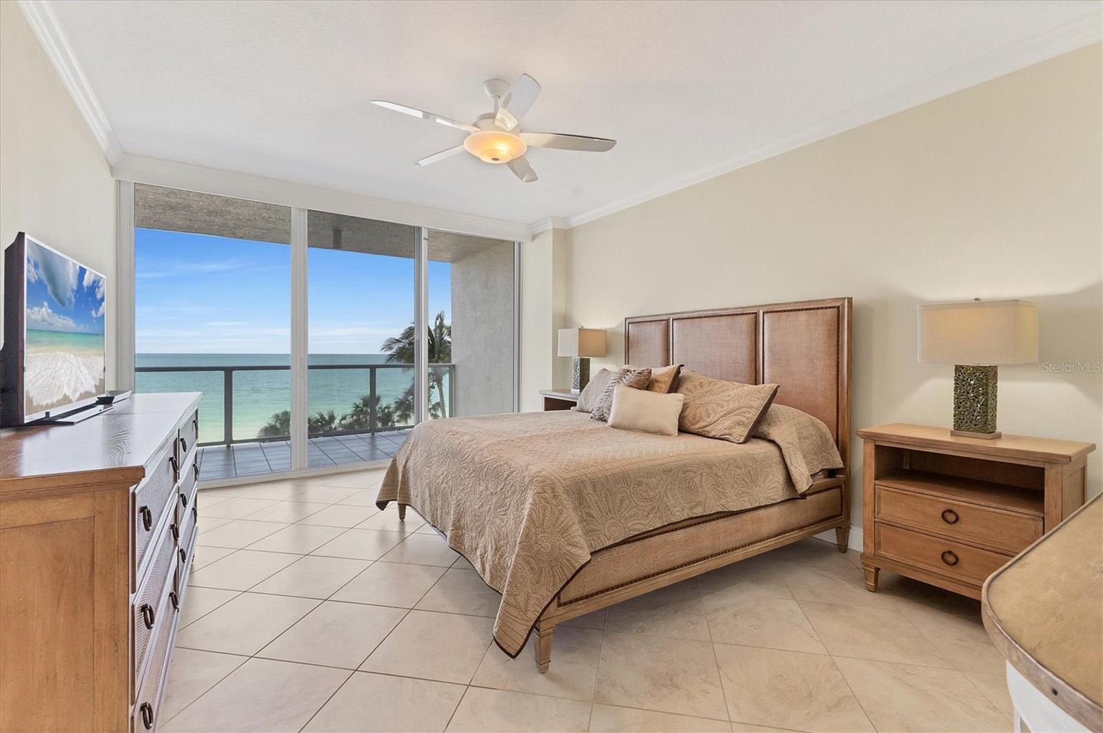 1800 BENJAMIN FRANKLIN DR #B310, SARASOTA, FL, 34236