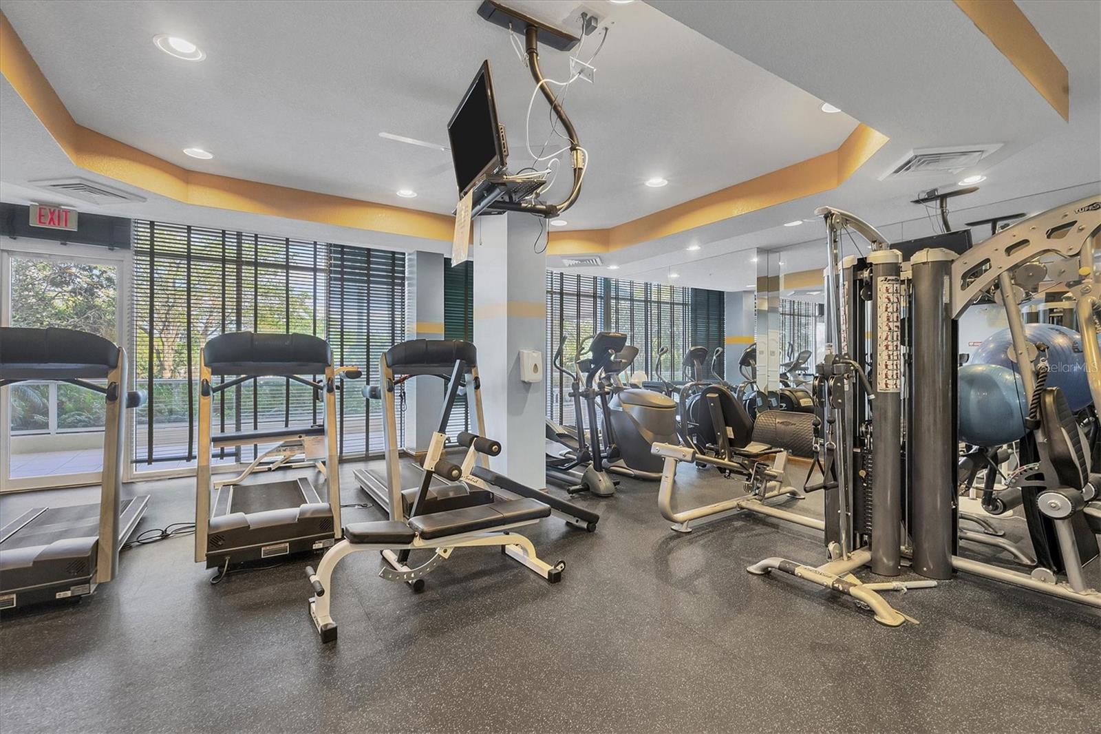 1800 BENJAMIN FRANKLIN DR #B310, SARASOTA, FL, 34236