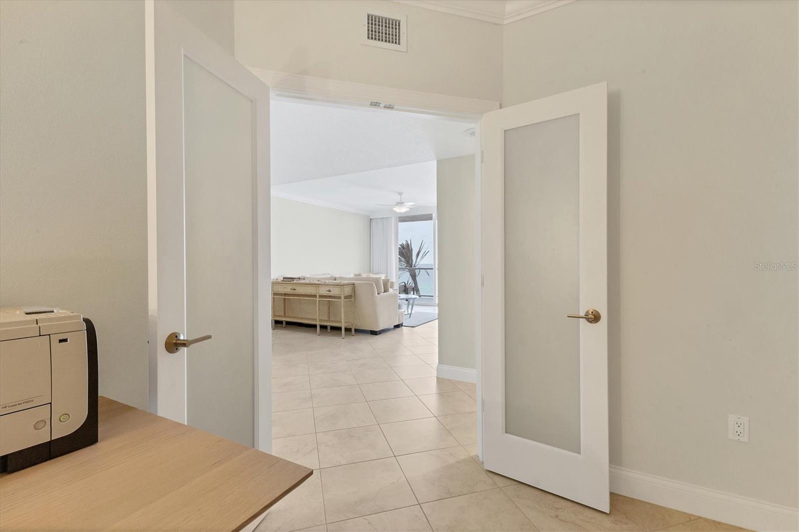 1800 BENJAMIN FRANKLIN DR #B310, SARASOTA, FL, 34236