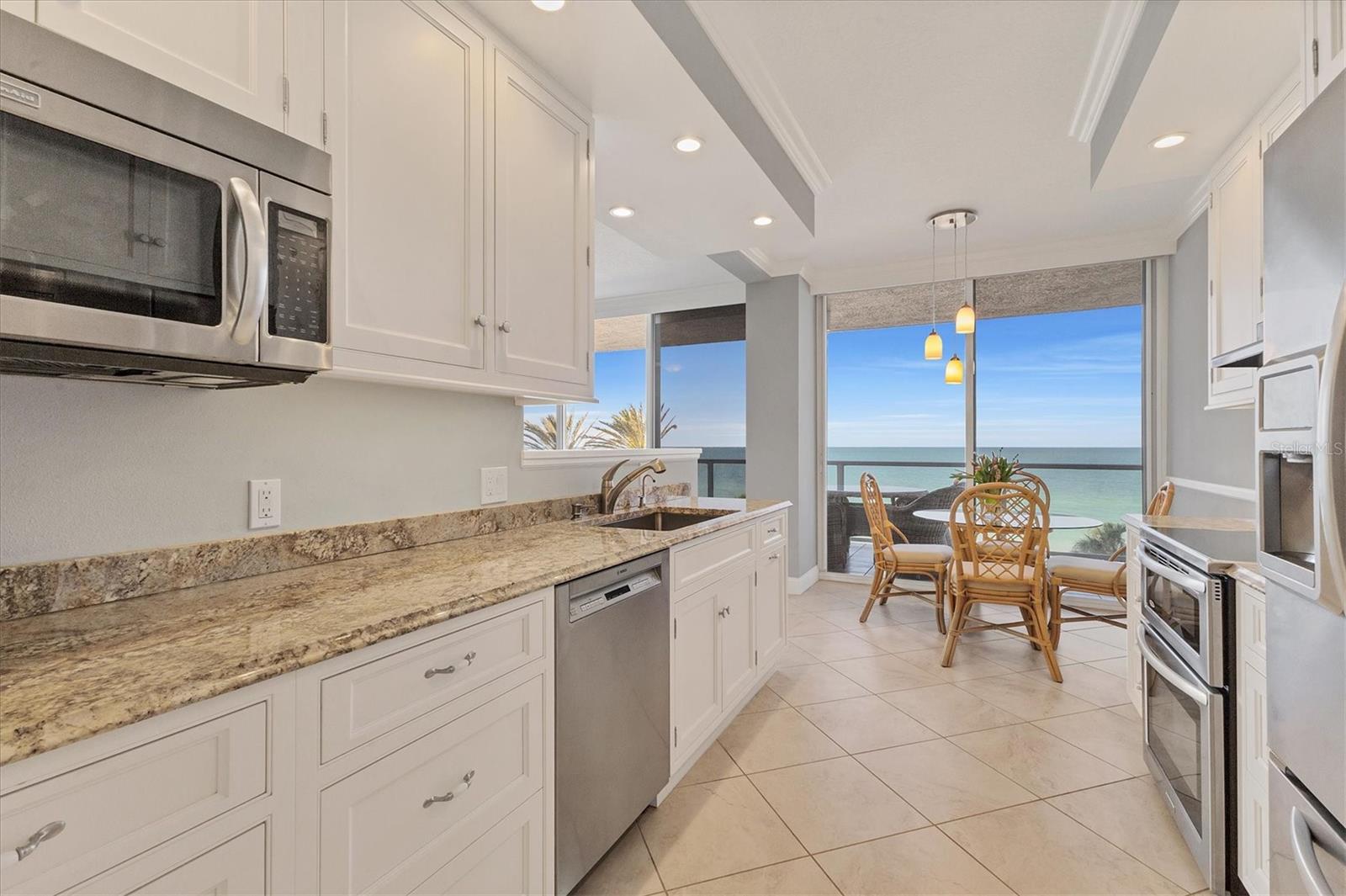 1800 BENJAMIN FRANKLIN DR #B310, SARASOTA, FL, 34236