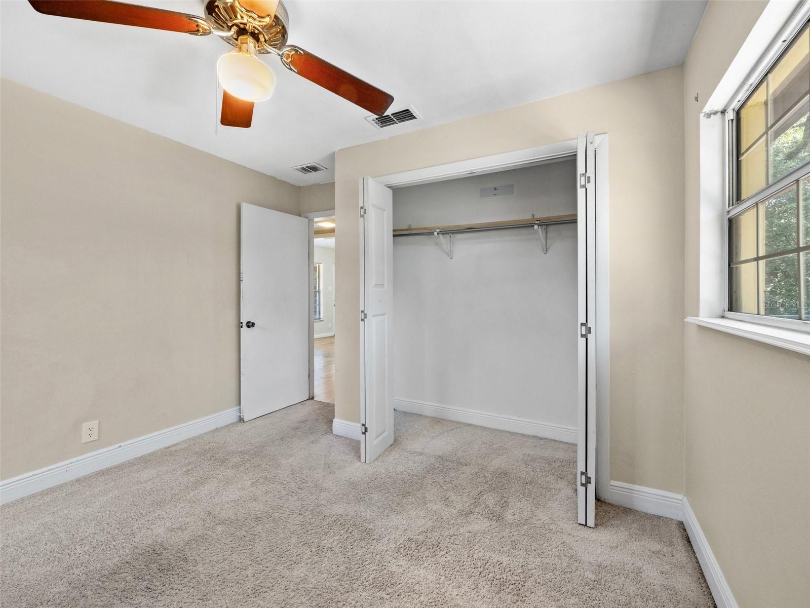 25519 COLMAR AVE, SORRENTO, FL, 32776